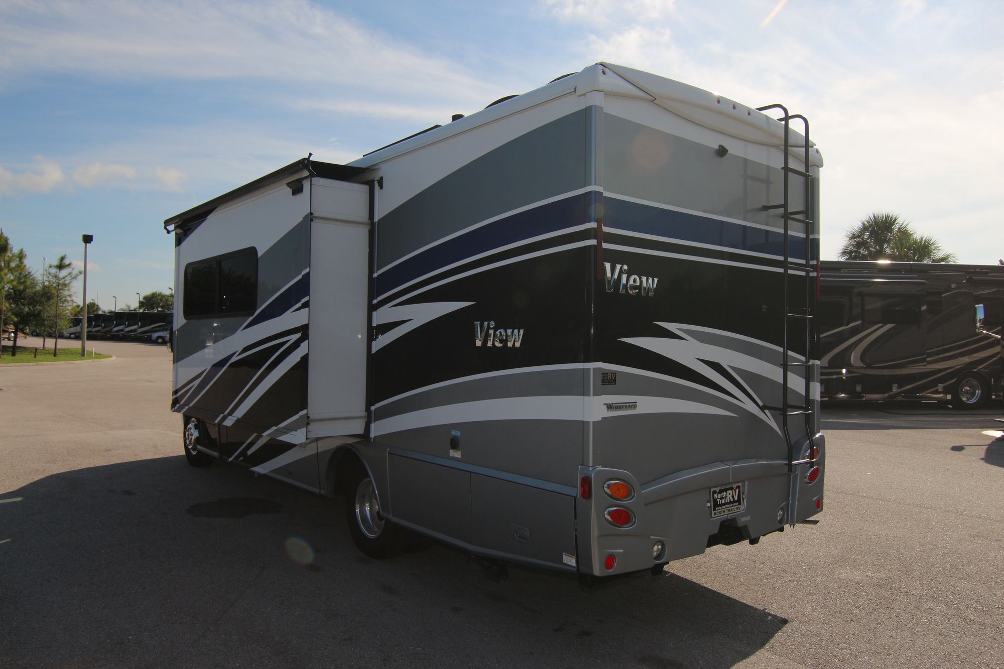 Used 2018 Winnebago View 24J Class C  For Sale