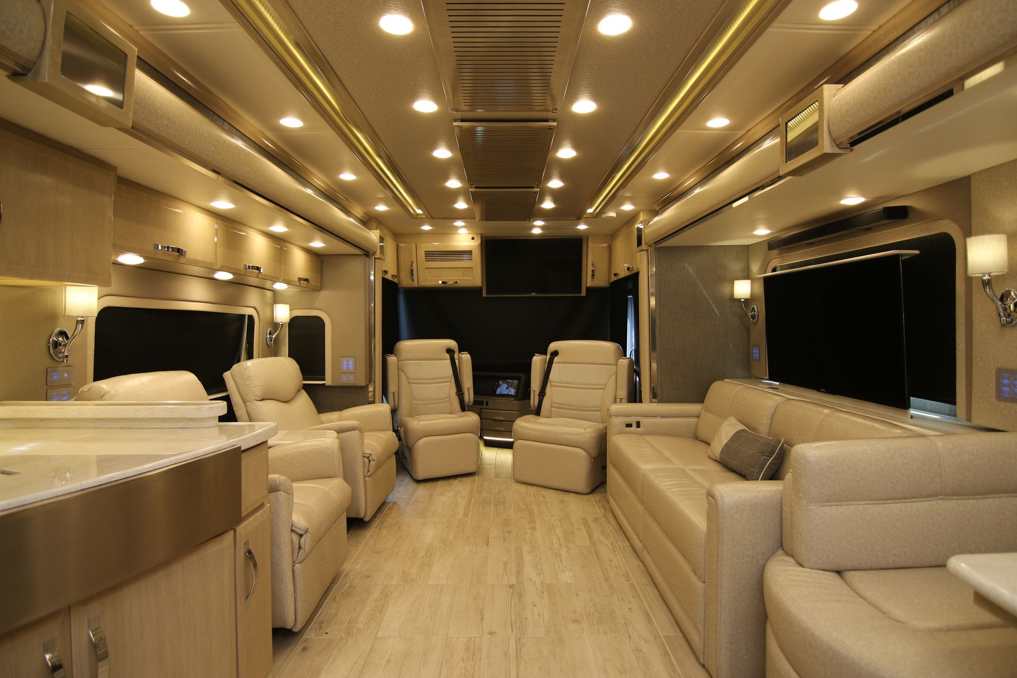 Used 2018 Newmar King Aire 4533 Class A  For Sale
