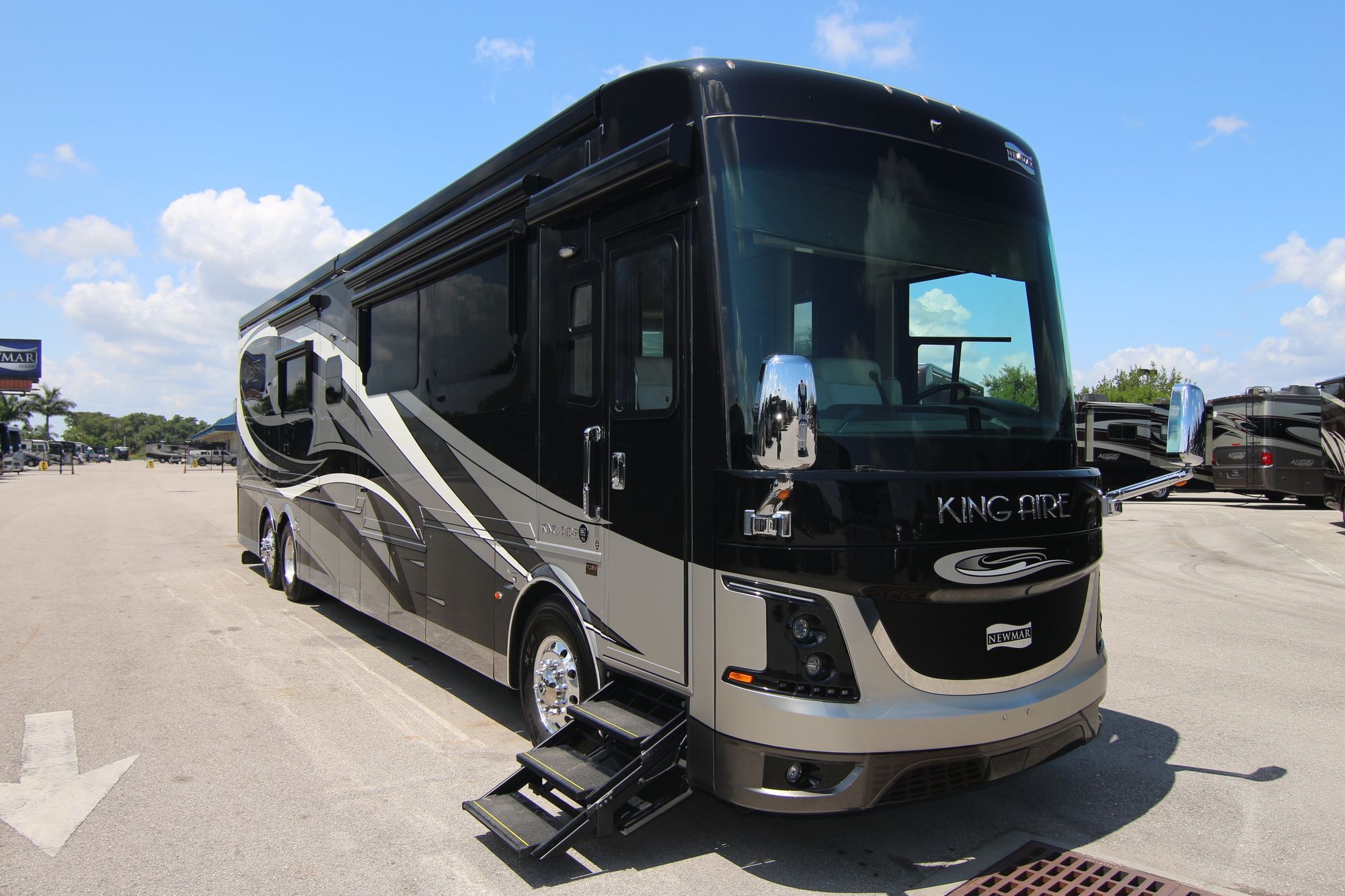 Used 2018 Newmar King Aire 4533 Class A  For Sale