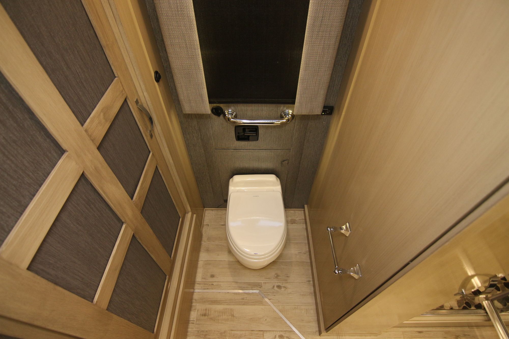 Used 2018 Newmar King Aire 4533 Class A  For Sale