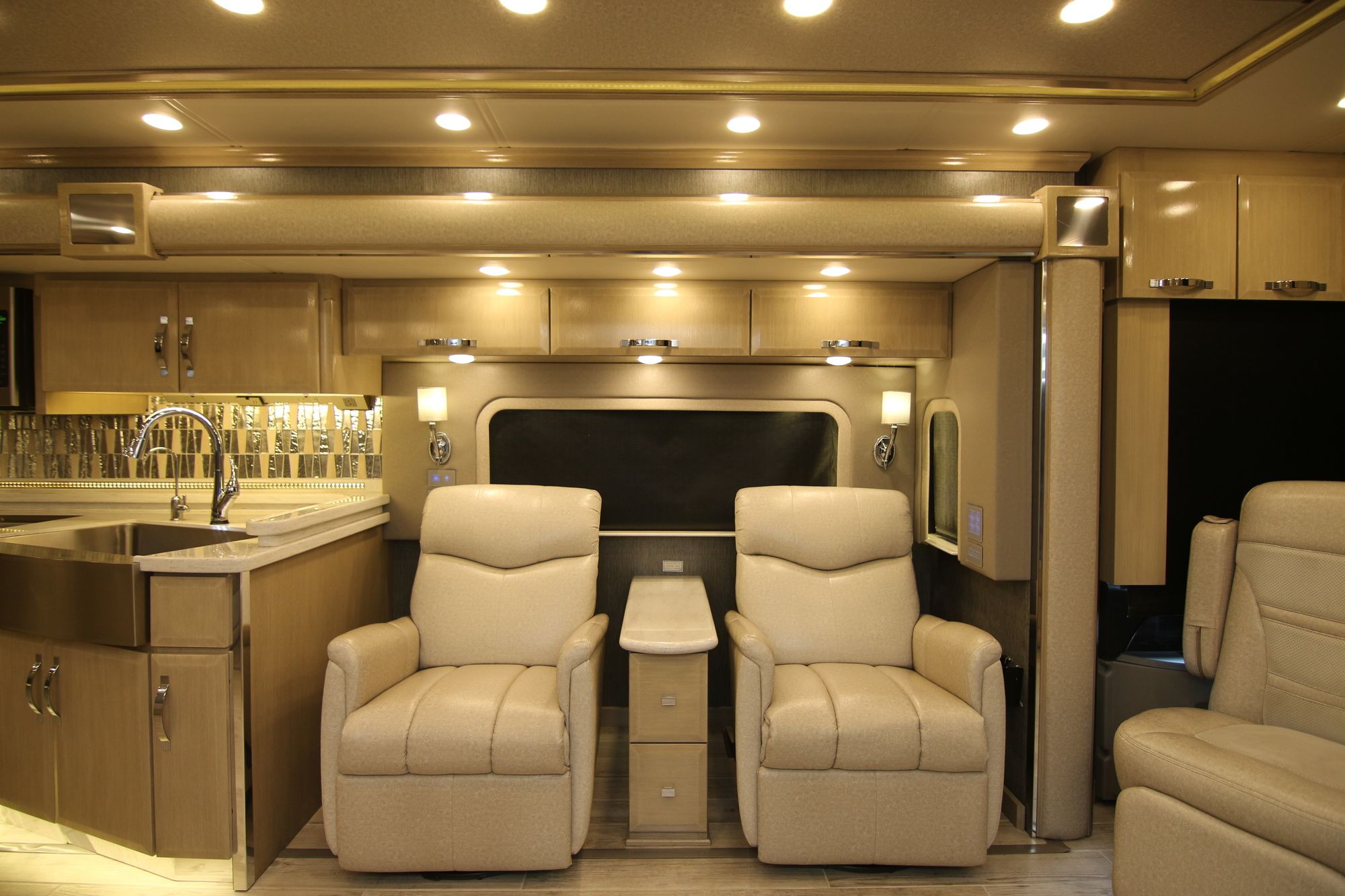 Used 2018 Newmar King Aire 4533 Class A  For Sale