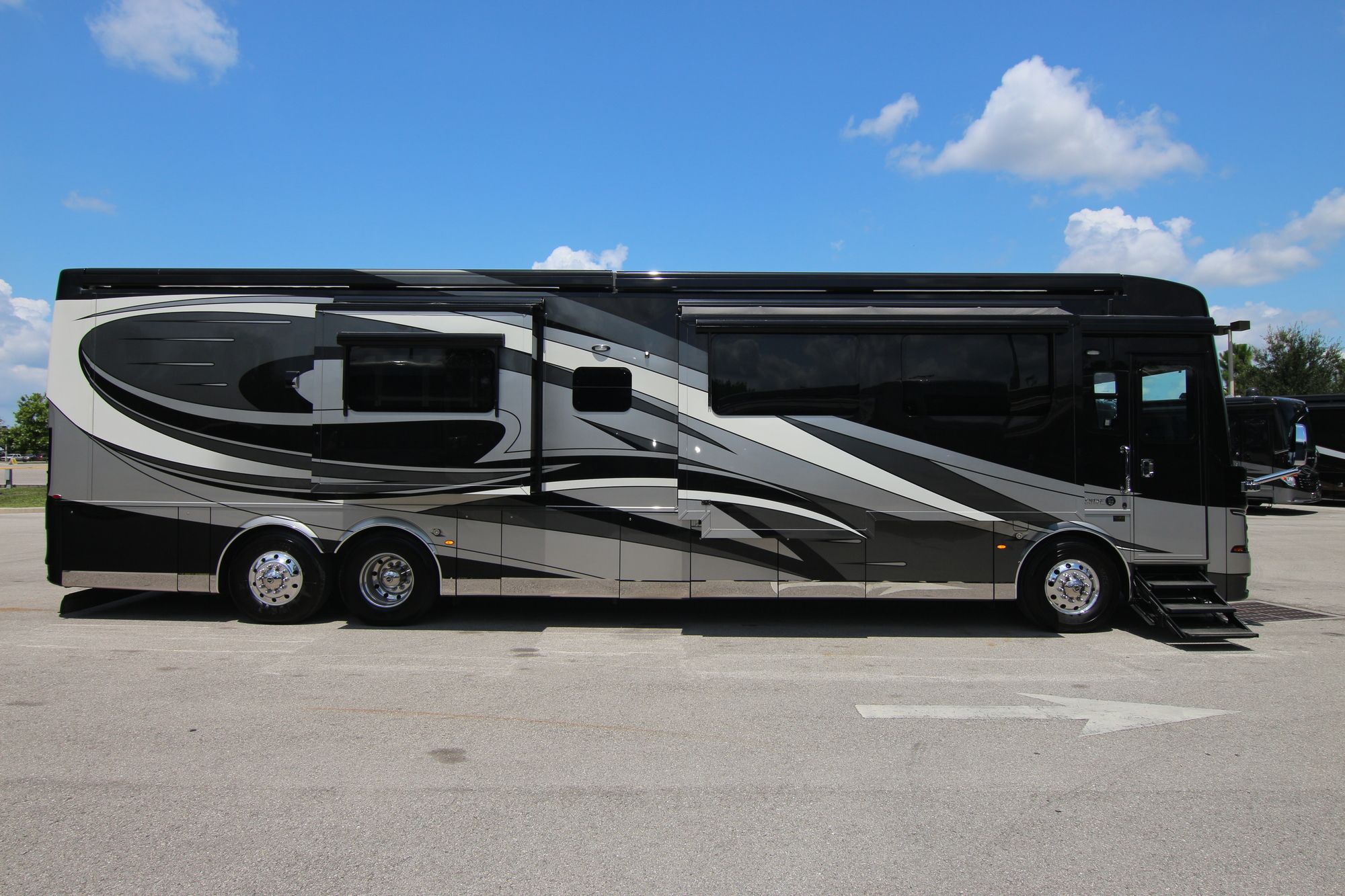 Used 2018 Newmar King Aire 4533 Class A  For Sale