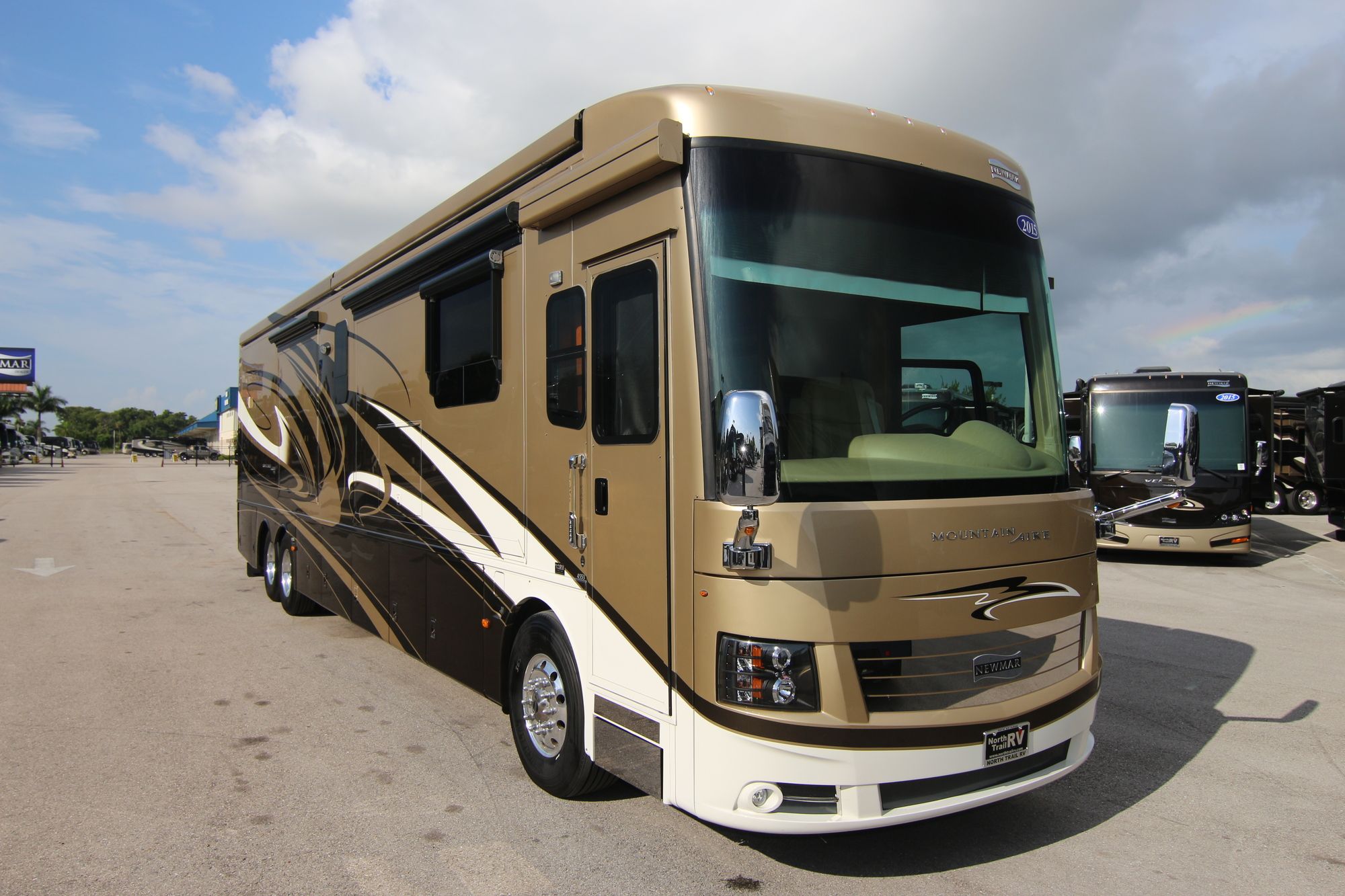 Used 2015 Newmar Mountain Aire 4553 Class A  For Sale