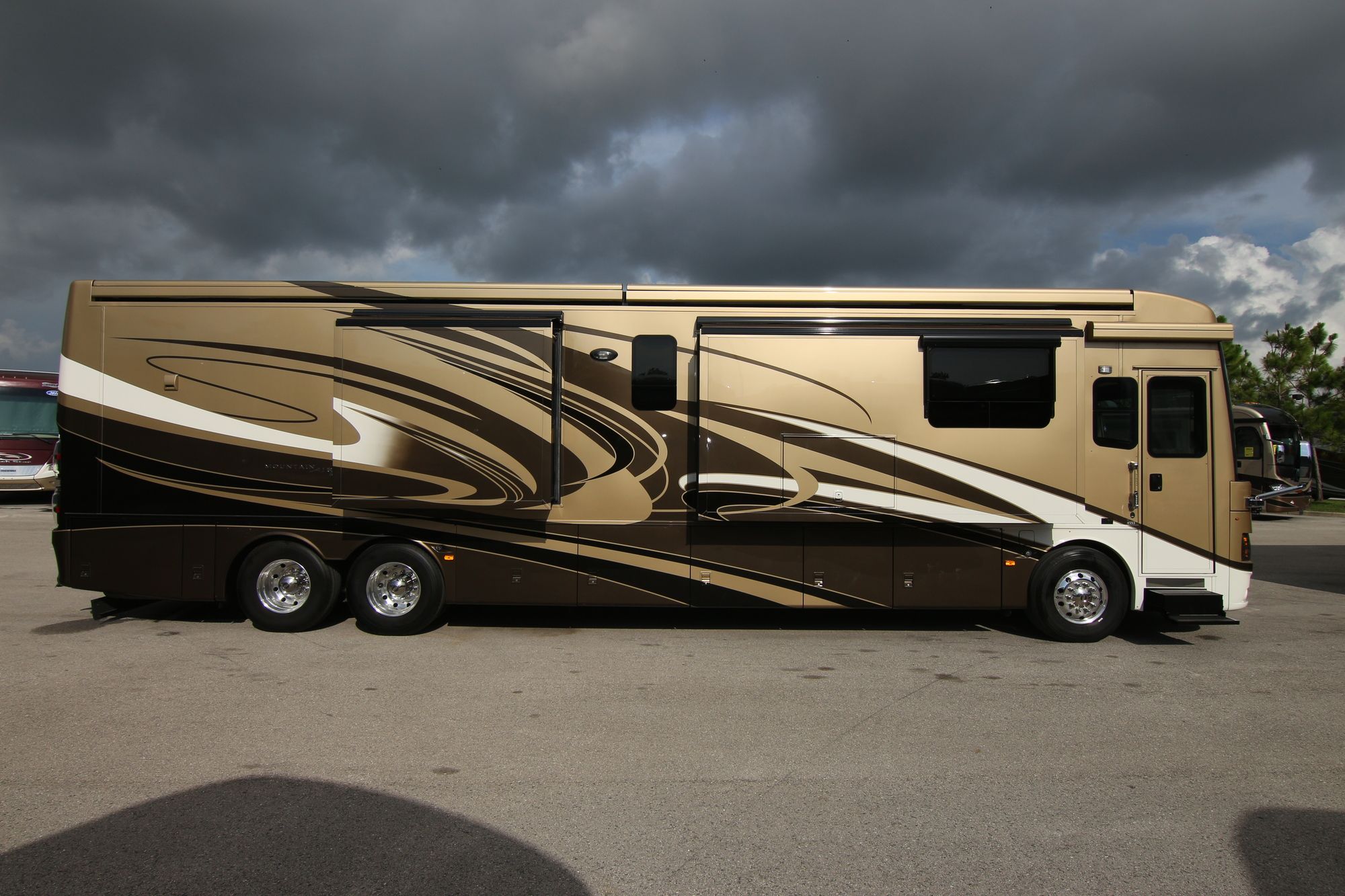 Used 2015 Newmar Mountain Aire 4553 Class A  For Sale