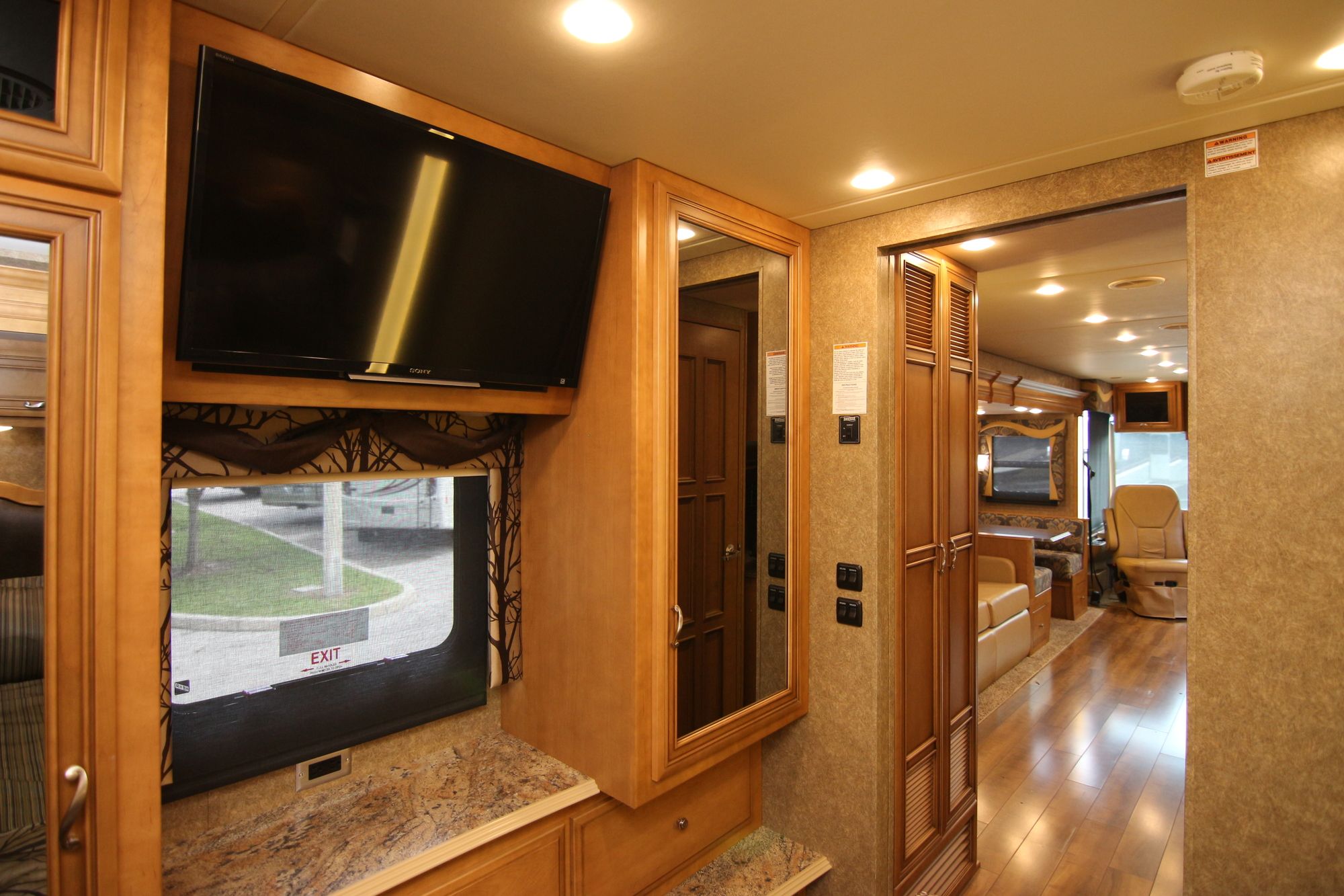 Used 2015 Newmar Canyon Star 3610 Class A  For Sale