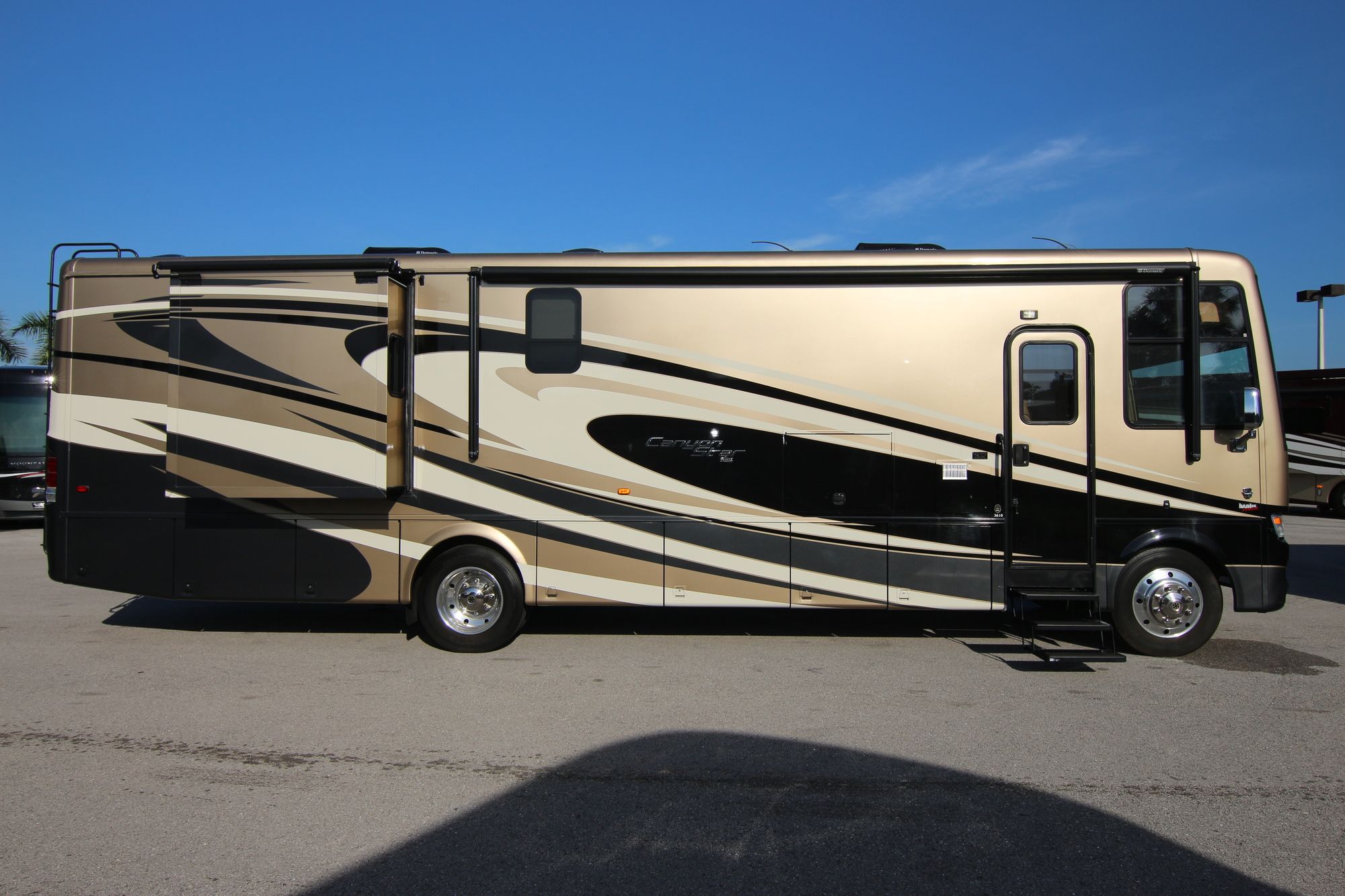 Used 2015 Newmar Canyon Star 3610 Class A  For Sale