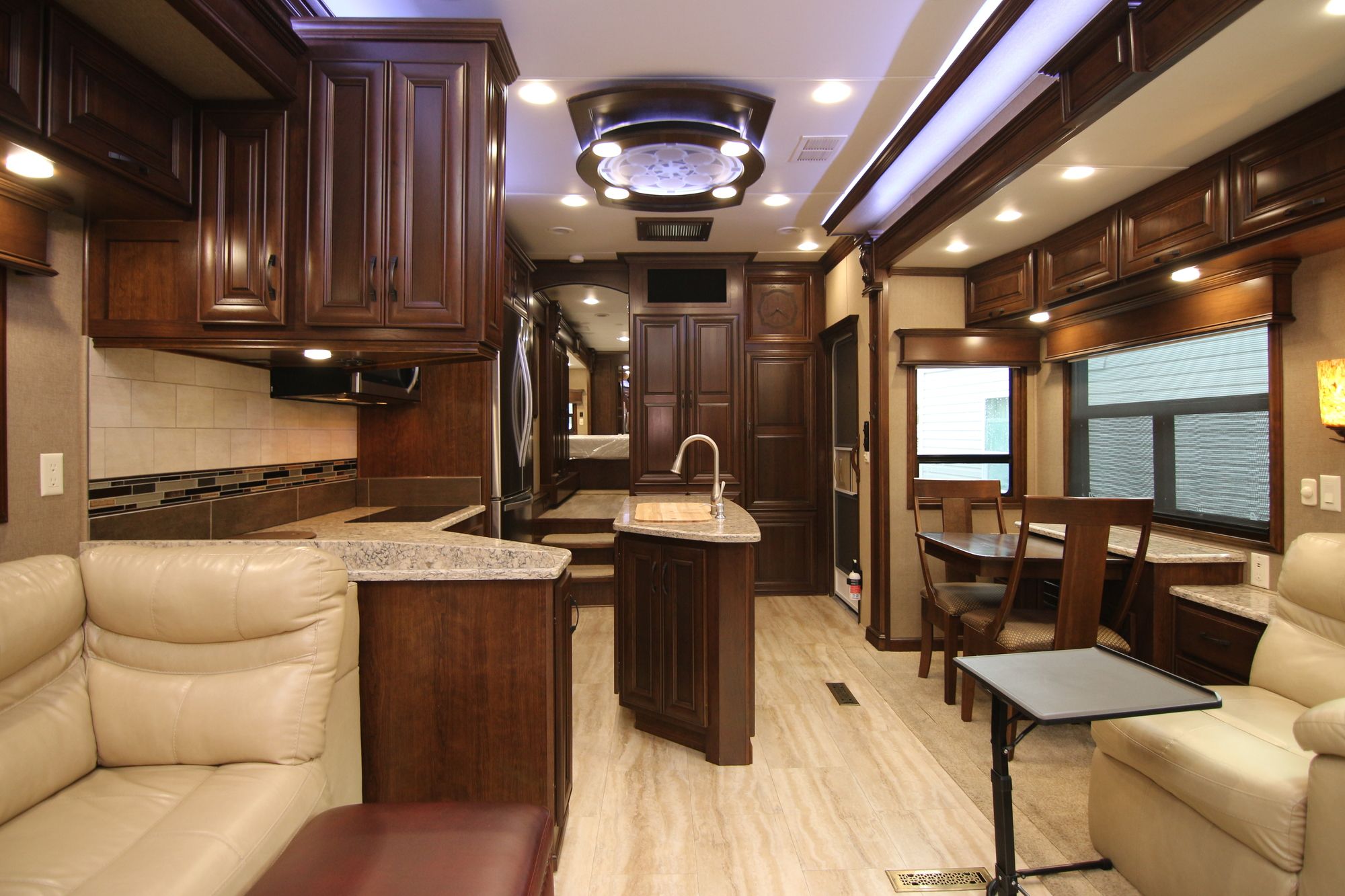 Used 2018 Drv Luxury Suites Elite Suites Fw 39RESB3 Fifth Wheel  For Sale