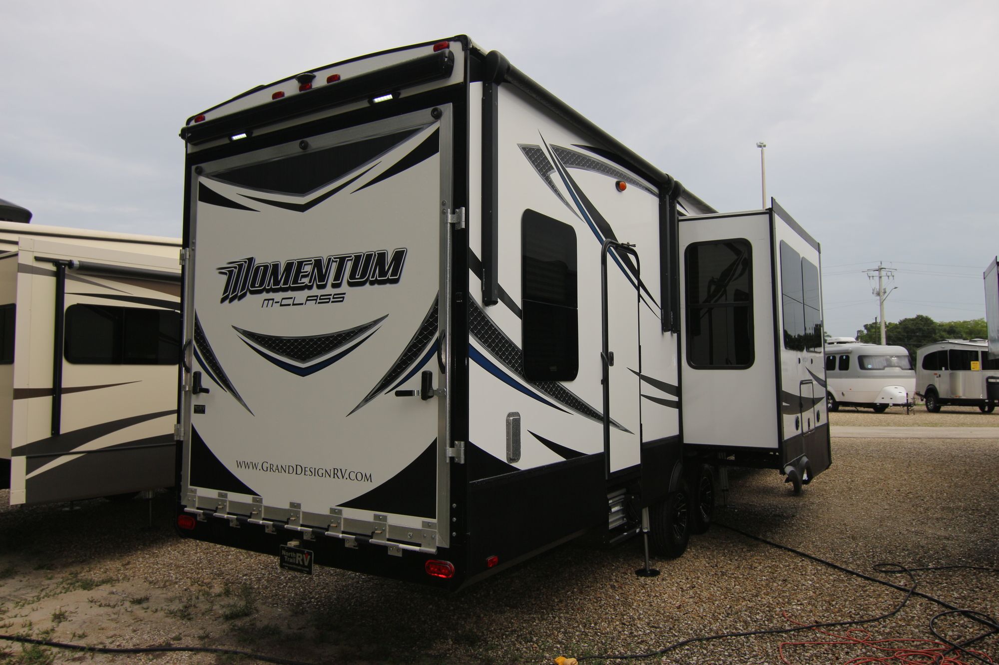 Used 2017 Grand Design Momentum 350M Fifth Wheel  For Sale