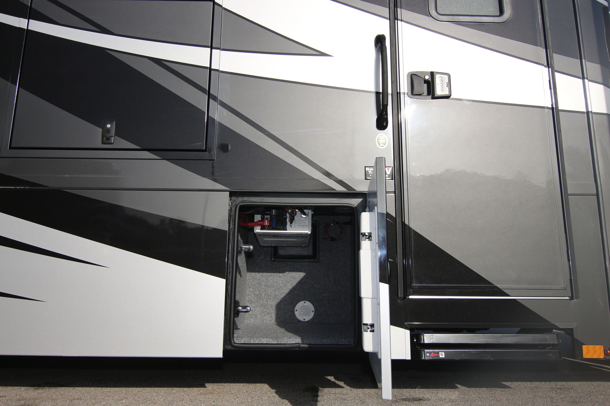 New 2020 Renegade Rv Verona 36VSB Super C  For Sale