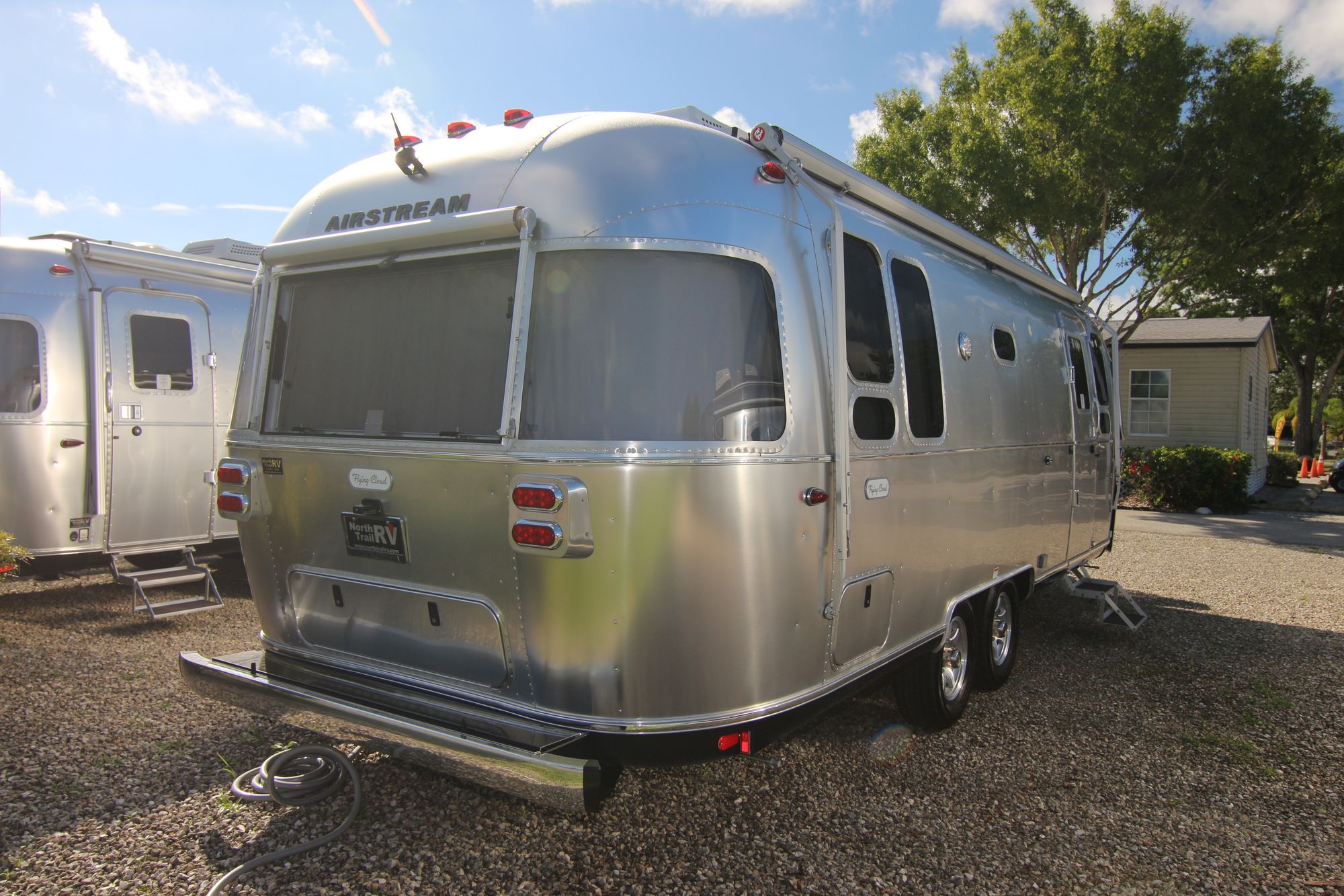 New 2020 Airstream Flying Cloud 26RB Travel Trailer  For Sale