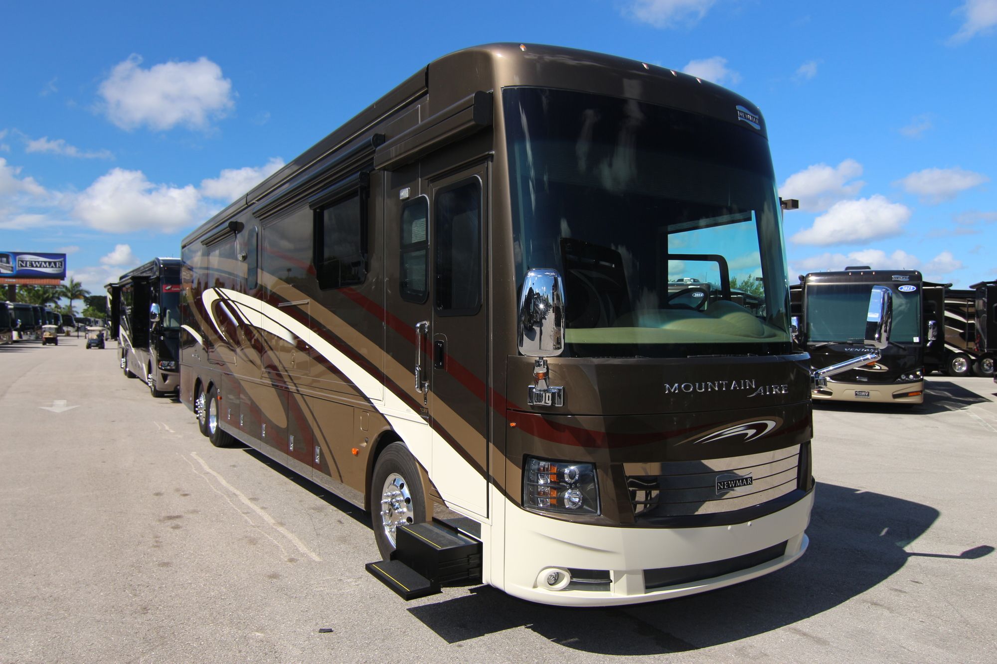 Used 2016 Newmar Mountain Aire 4553 Class A  For Sale