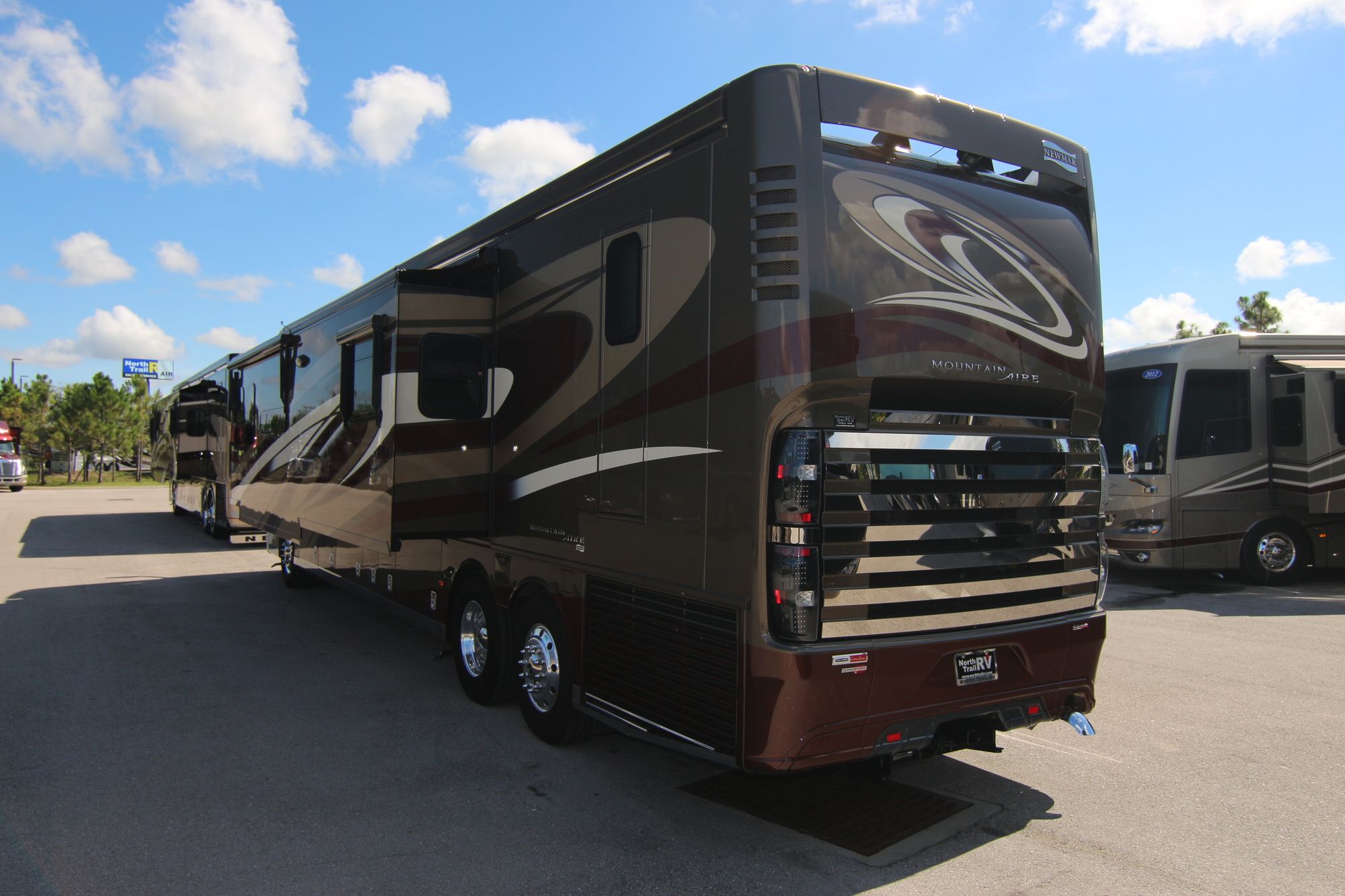 Used 2016 Newmar Mountain Aire 4553 Class A  For Sale