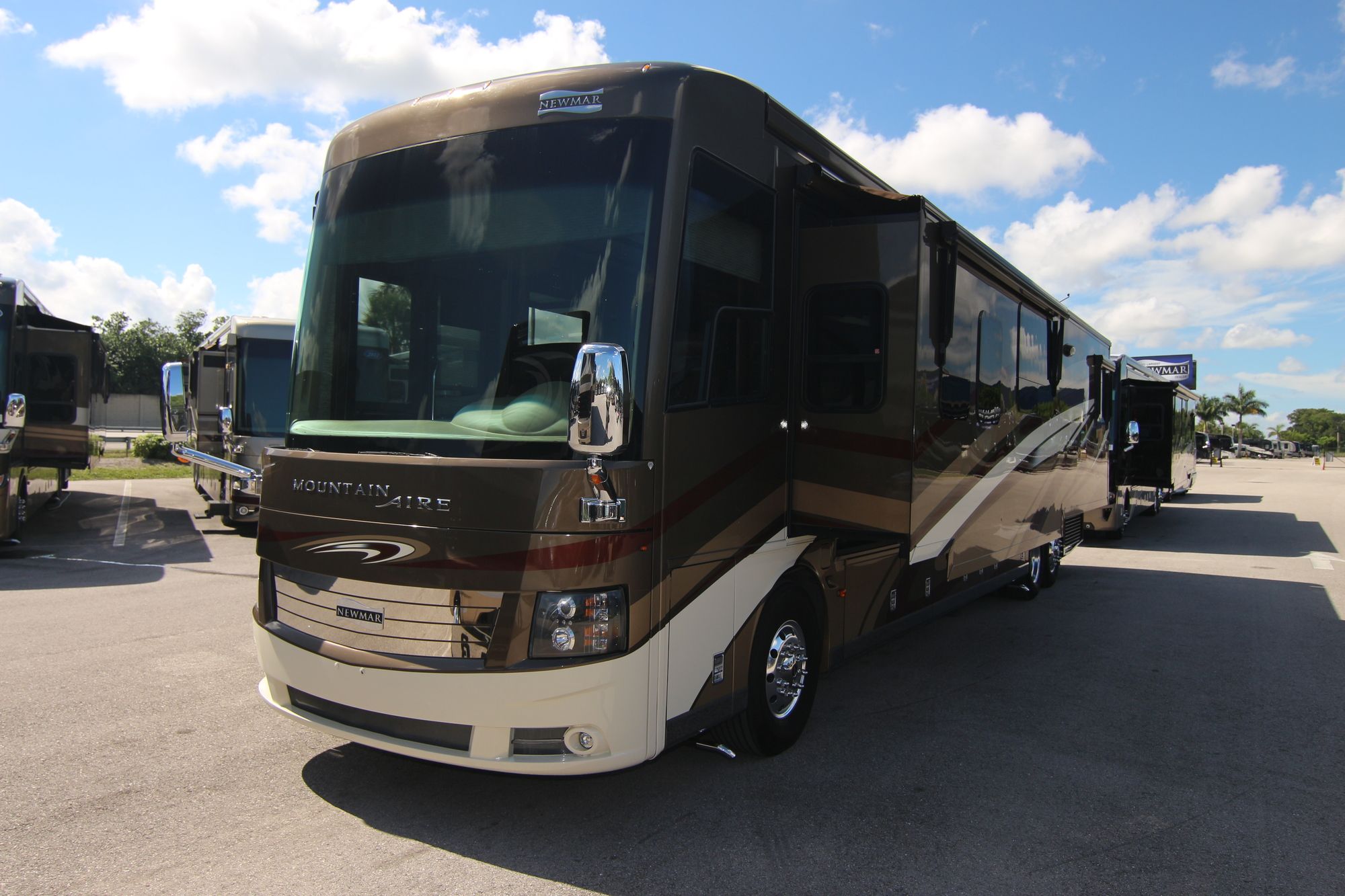 Used 2016 Newmar Mountain Aire 4553 Class A  For Sale