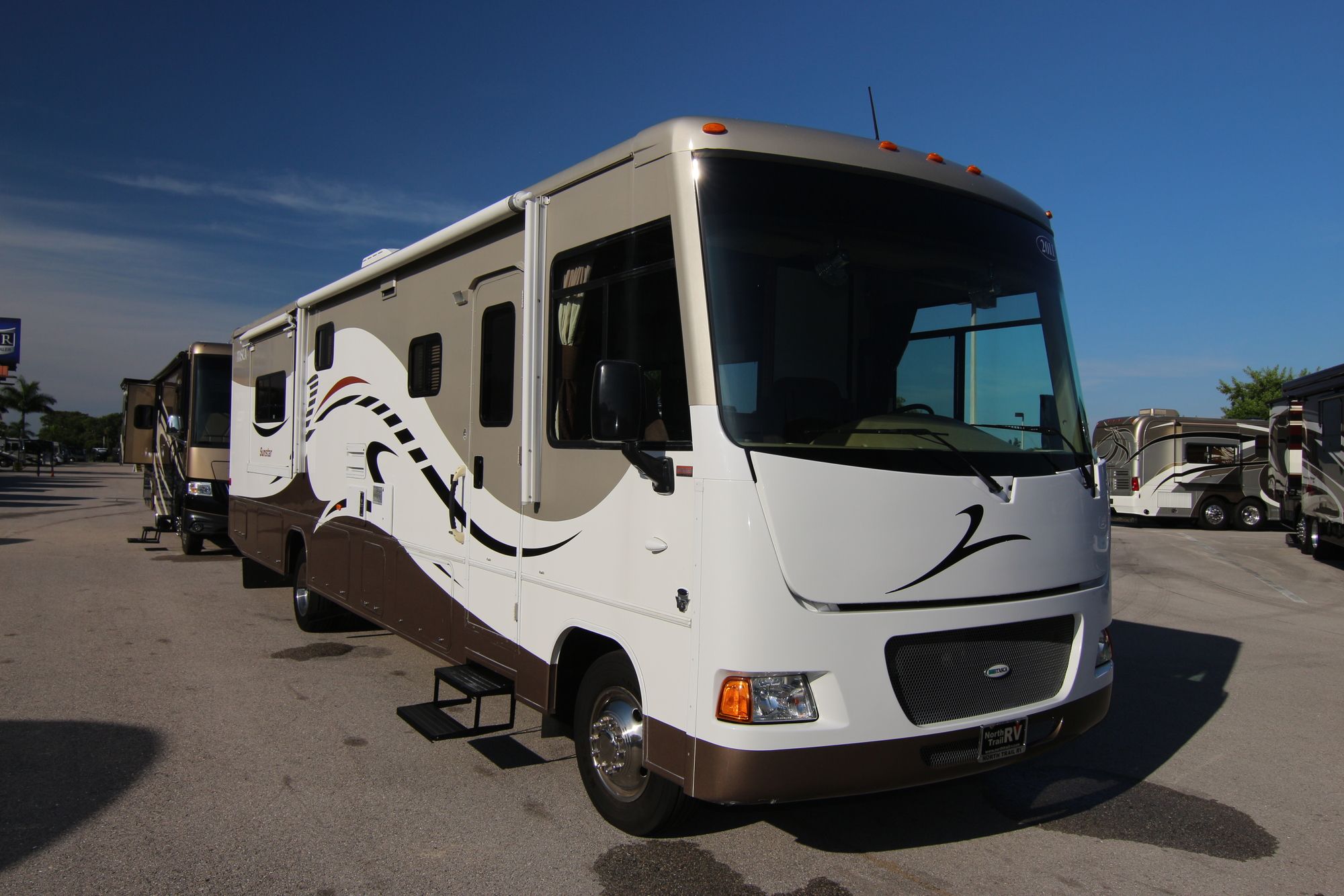 Used 2011 Itasca Sunstar 35F Class A  For Sale