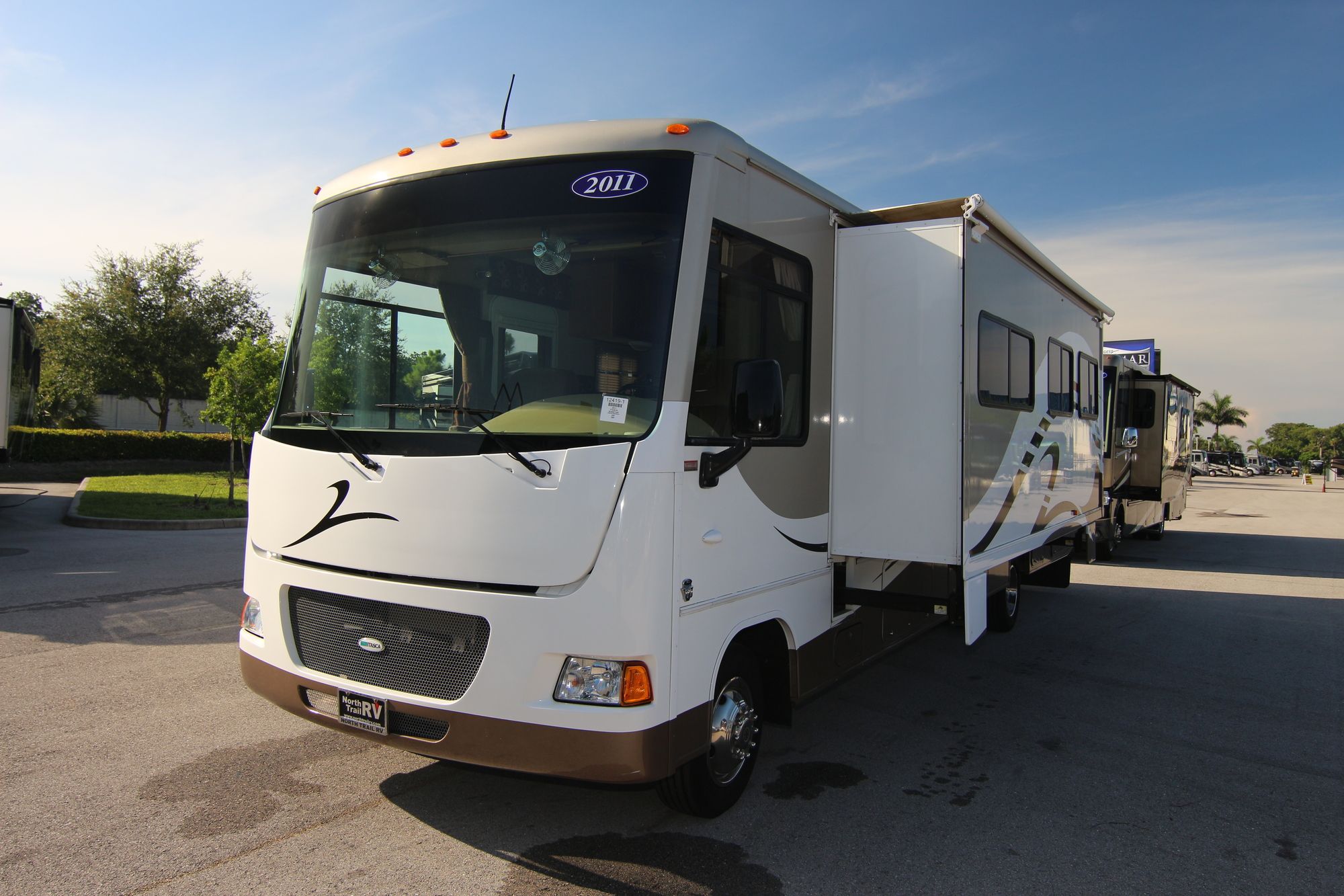 Used 2011 Itasca Sunstar 35F Class A  For Sale