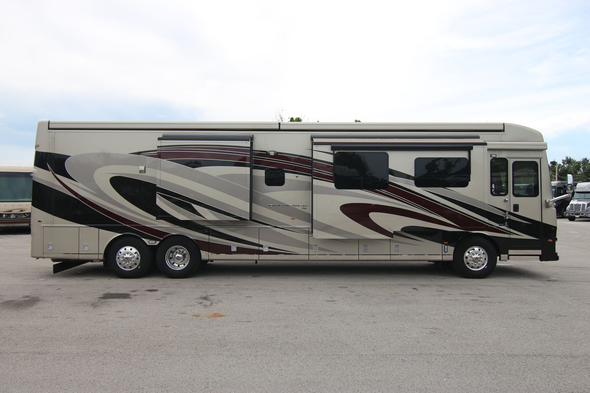 New 2019 Newmar Dutch Star 4363 Class A  For Sale