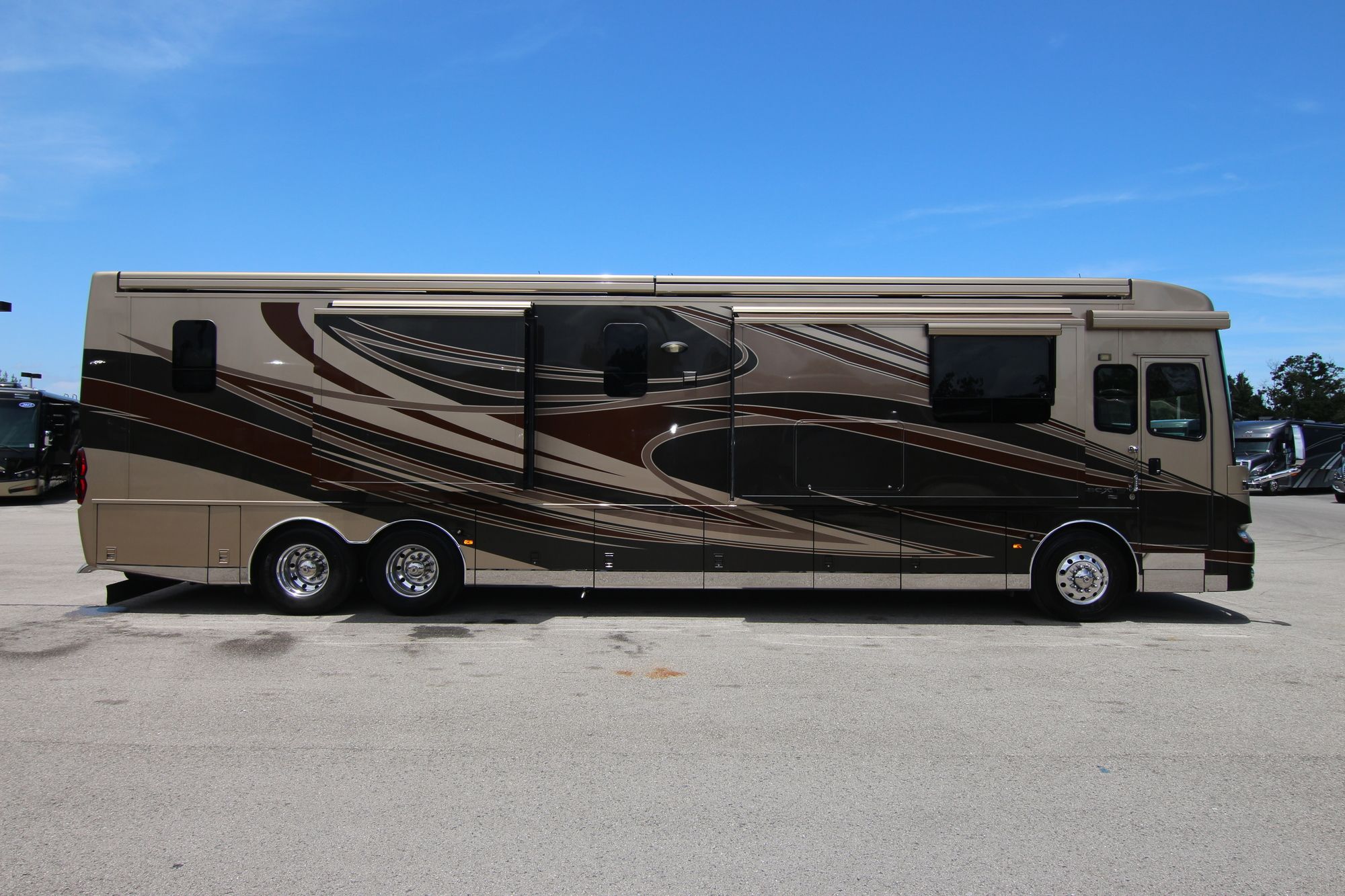 Used 2012 Newmar Essex 4544 Class A  For Sale