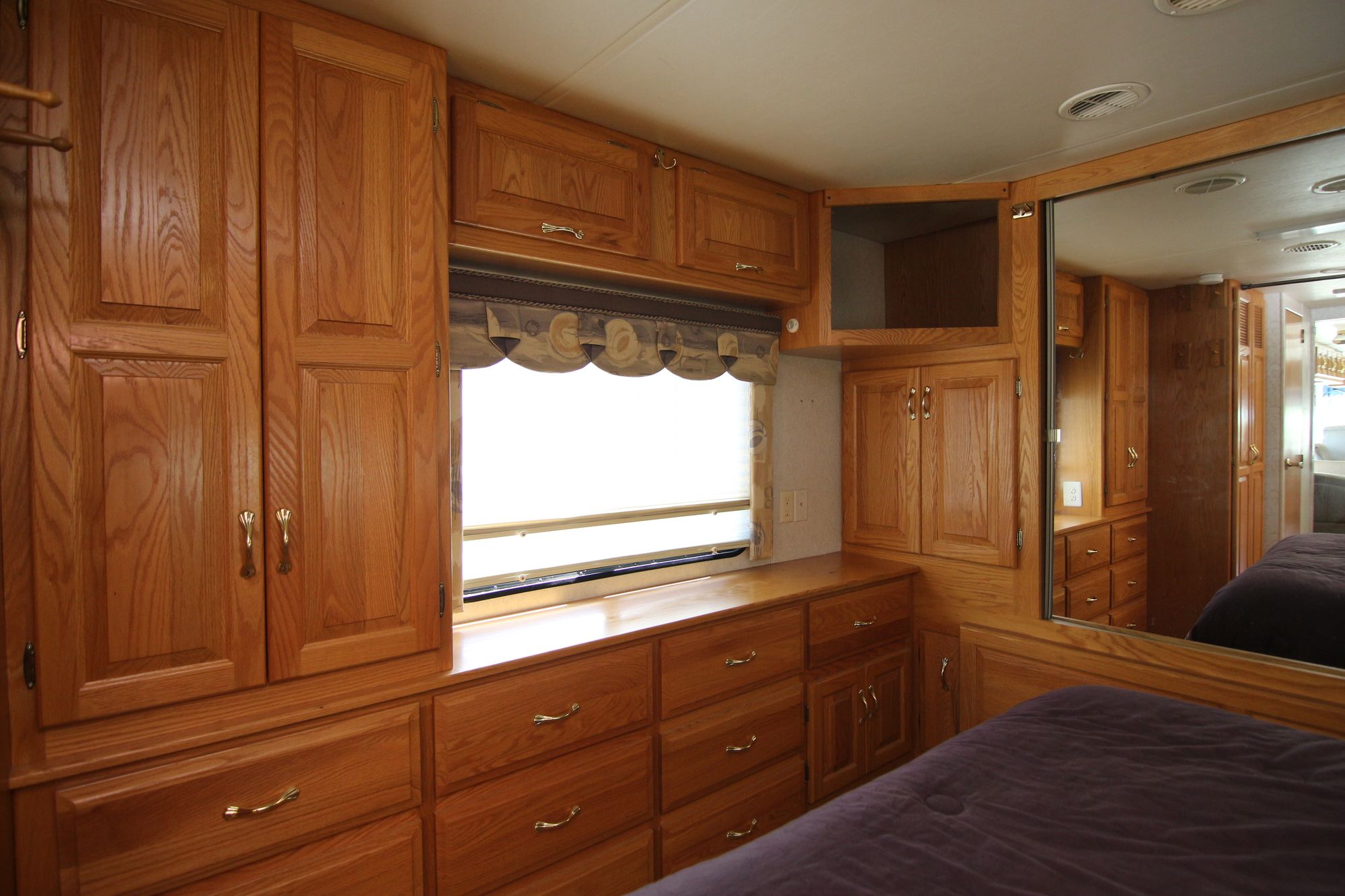 Used 2001 Newmar Dutch Star 3892 Class A  For Sale