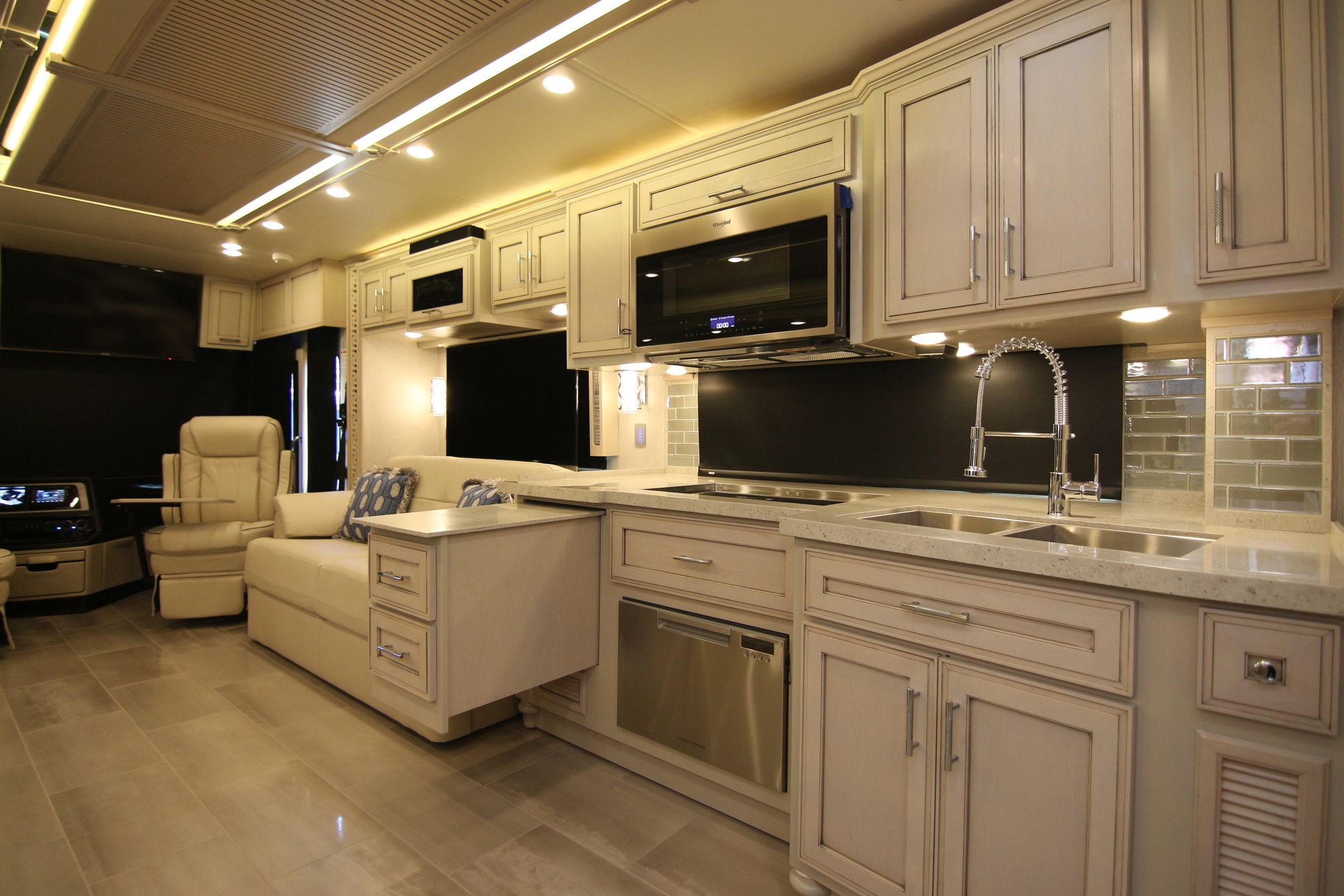 New 2020 Newmar Ventana 4369 Class A  For Sale