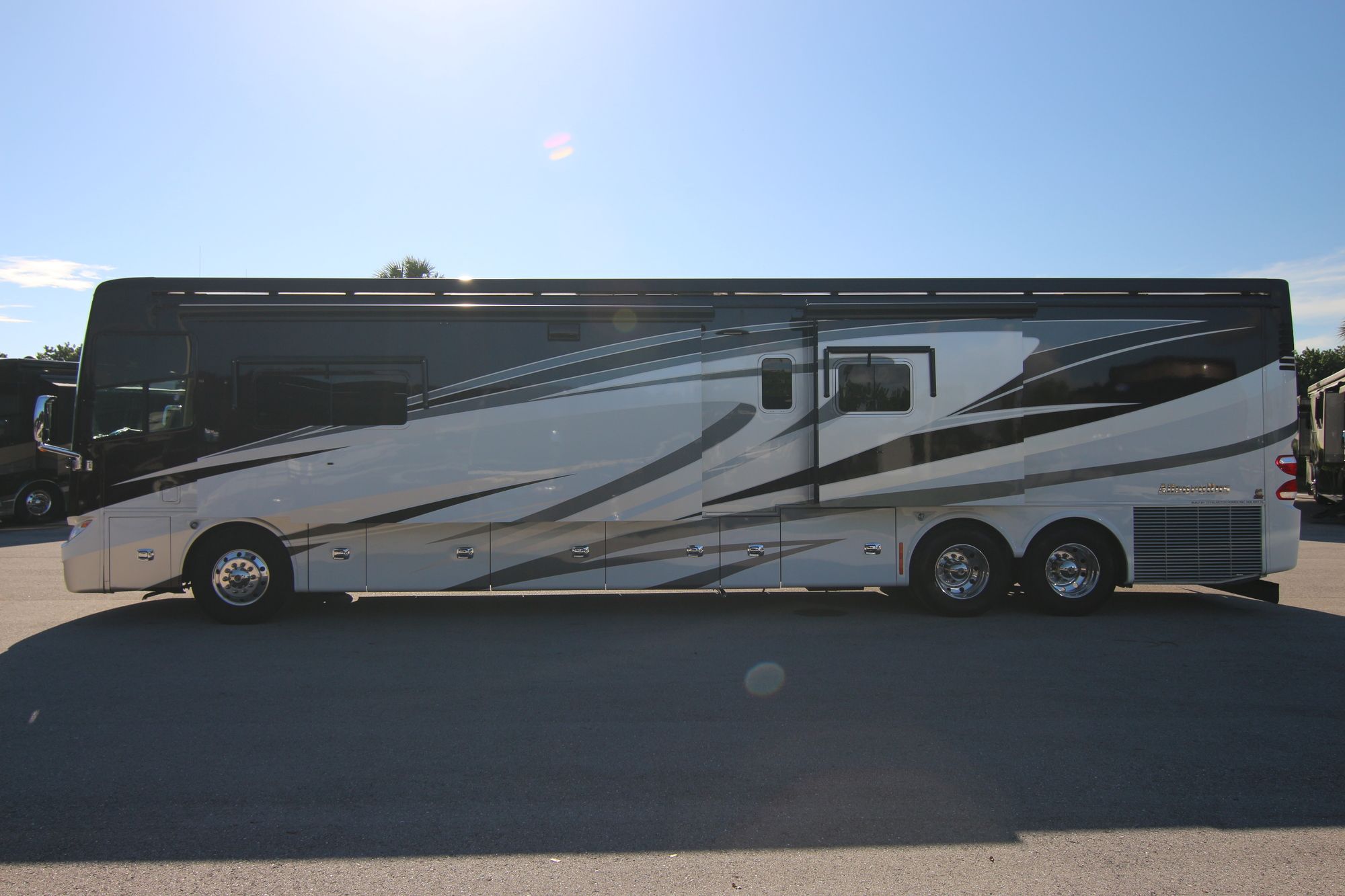 Used 2015 Tiffin Motor Homes Allegro Bus 45LP Class A  For Sale