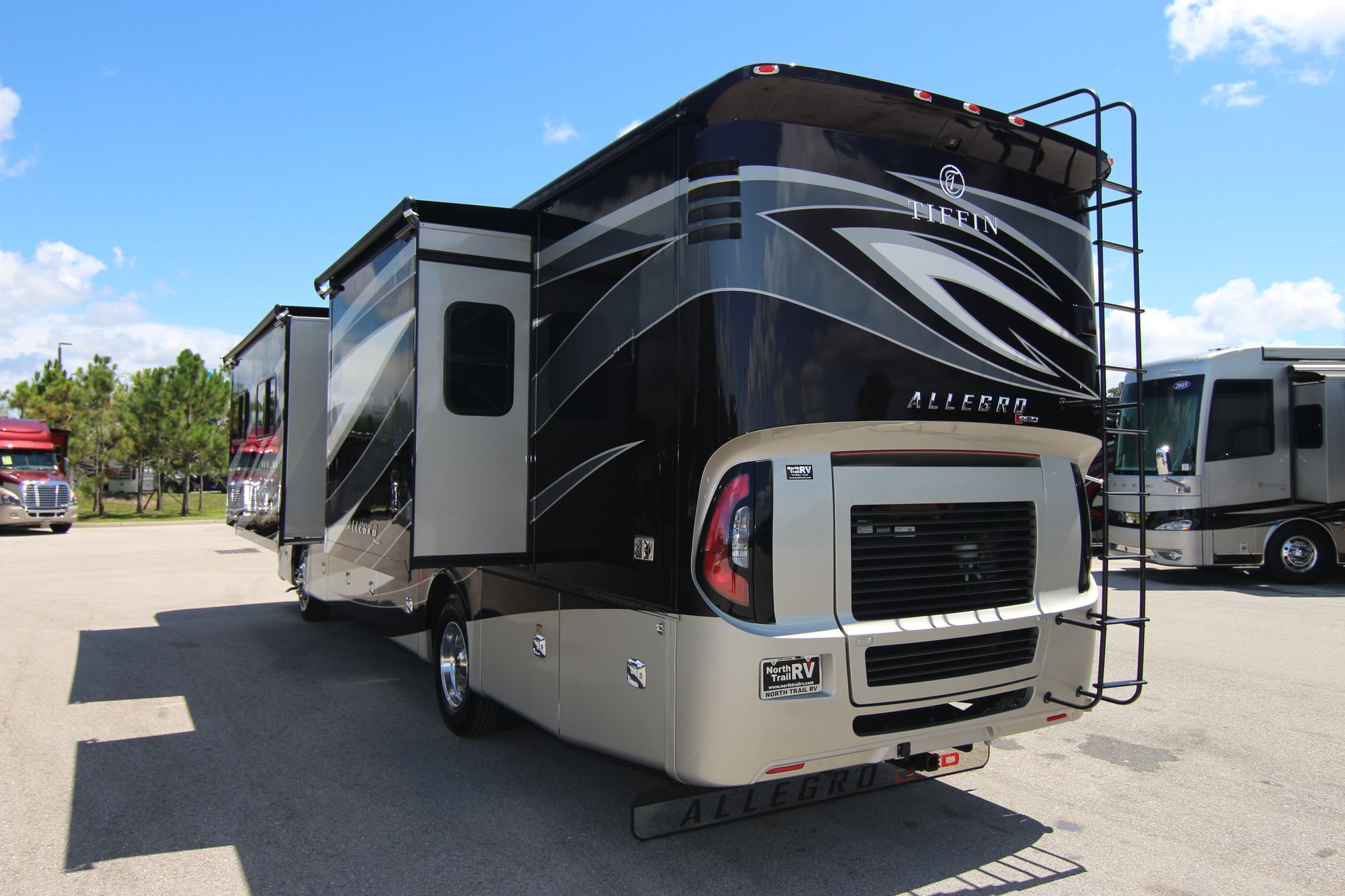 Used 2019 Tiffin Motor Homes Allegro Red 37BA Class A  For Sale