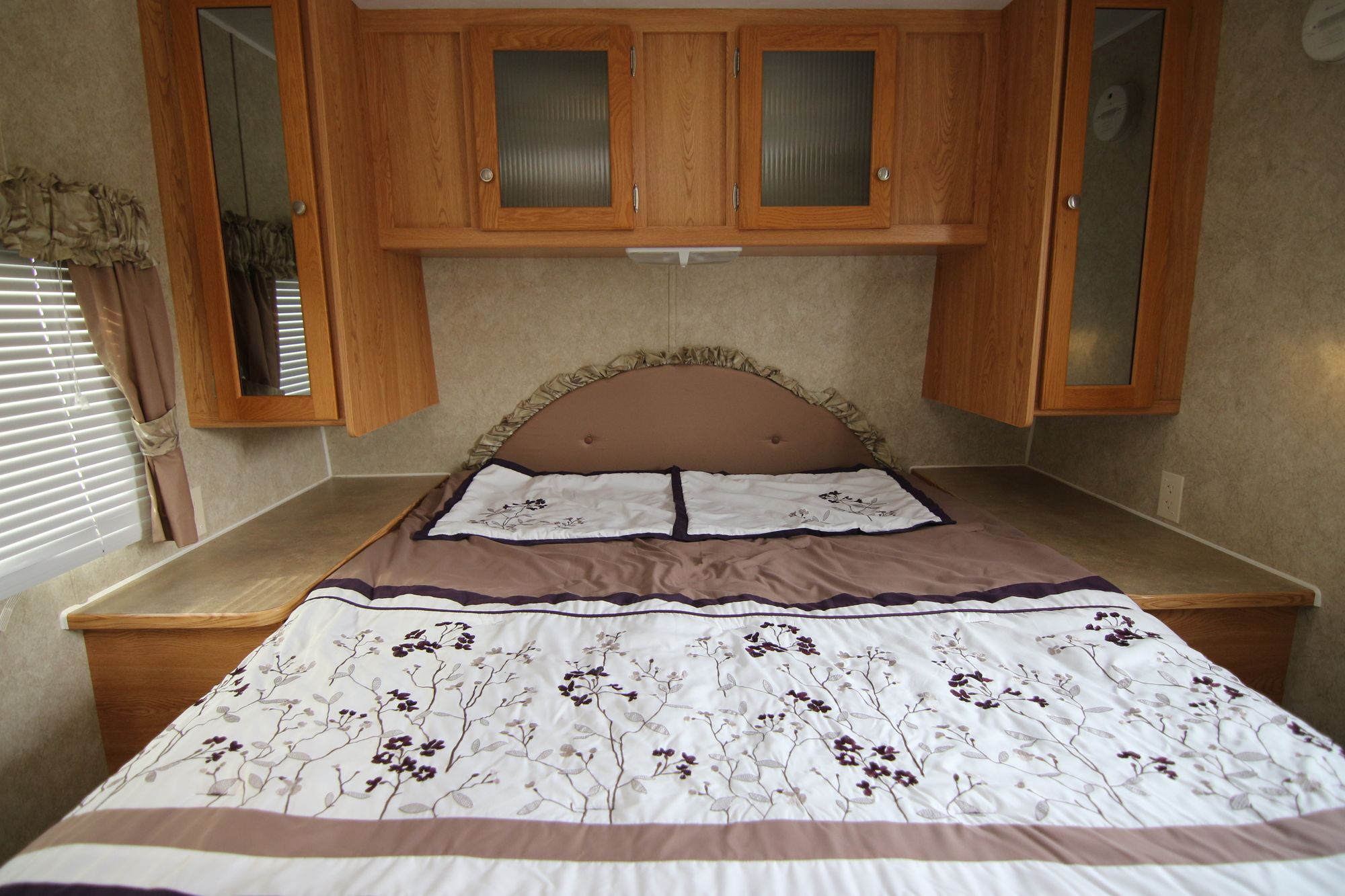 Used 2008 Sunnybrook Sunset Creek 267RL Travel Trailer  For Sale