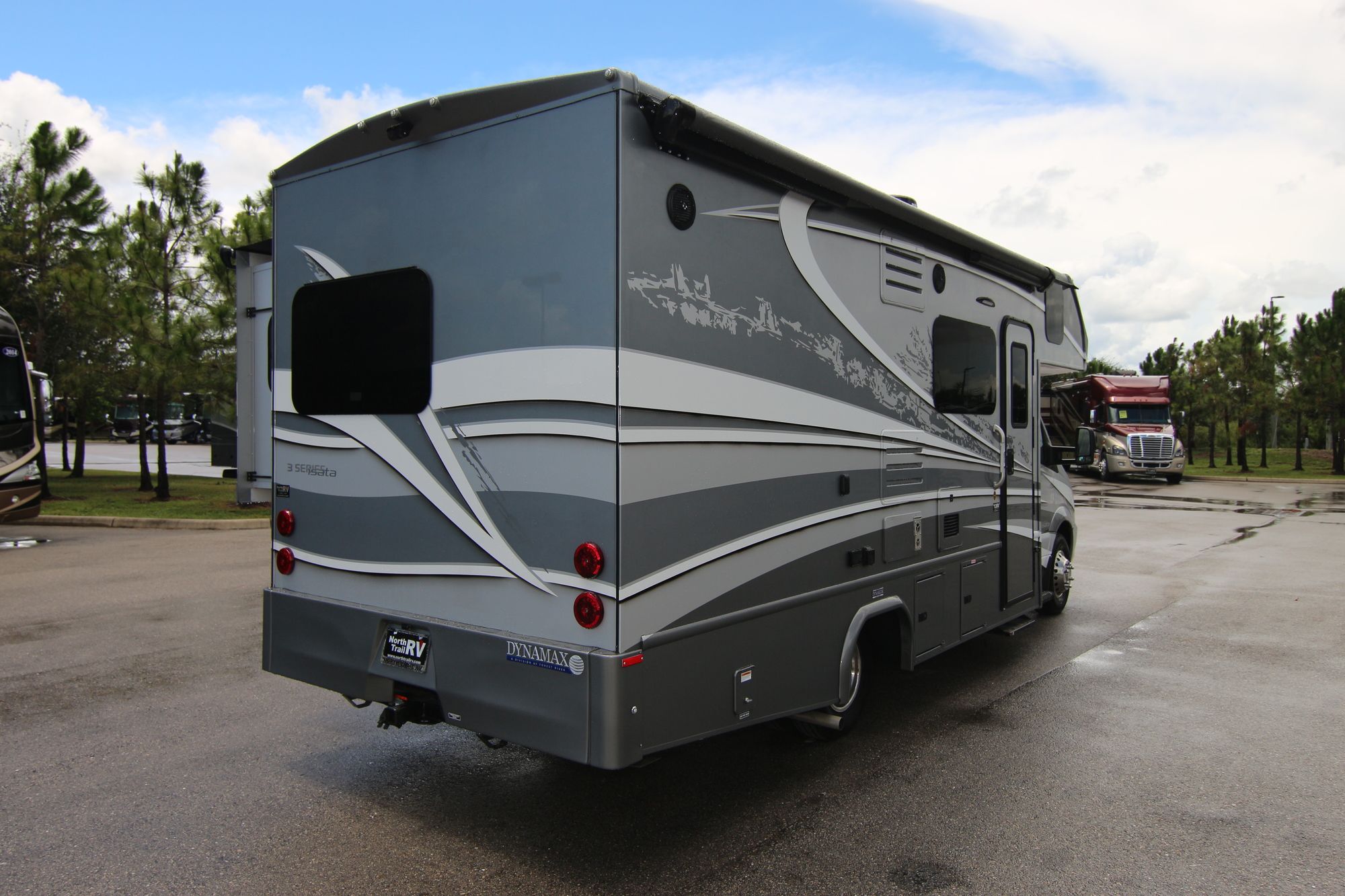 New 2020 Dynamax Isata 3 24FW Class C  For Sale