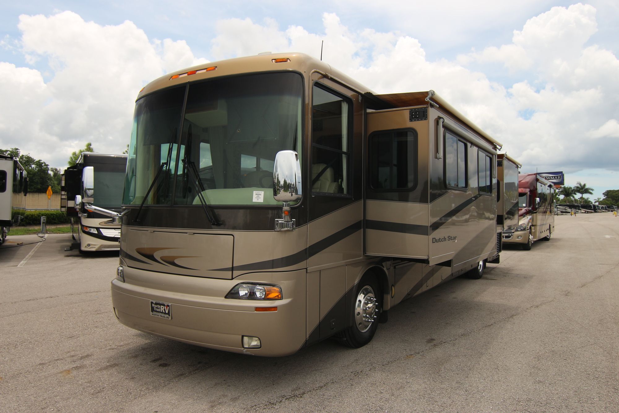 Used 2005 Newmar Dutch Star 4010 Class A  For Sale