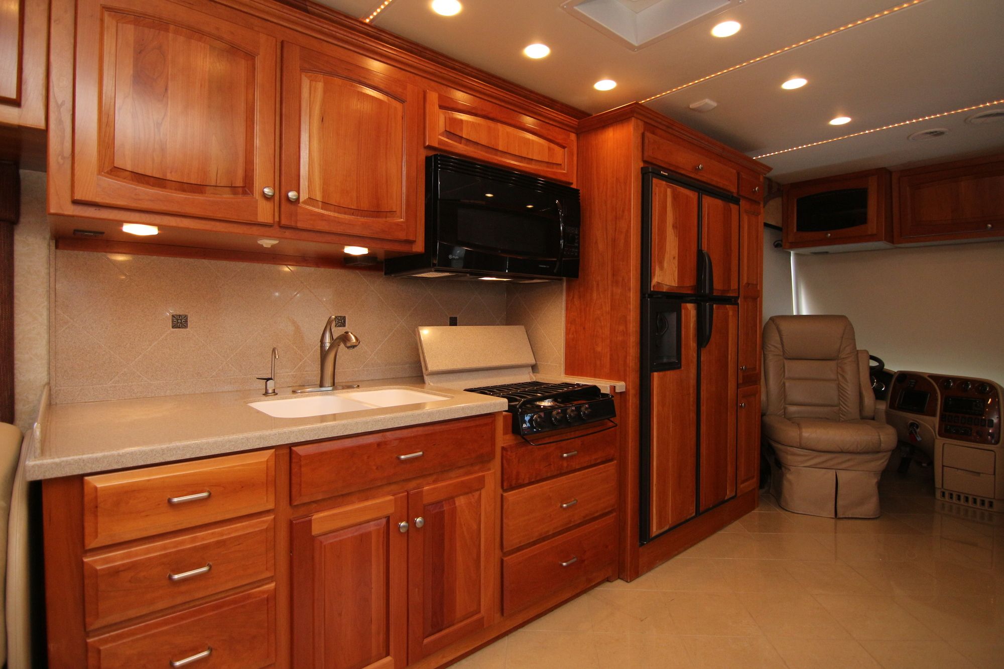 Used 2008 Newmar Dutch Star 4055 Class A  For Sale