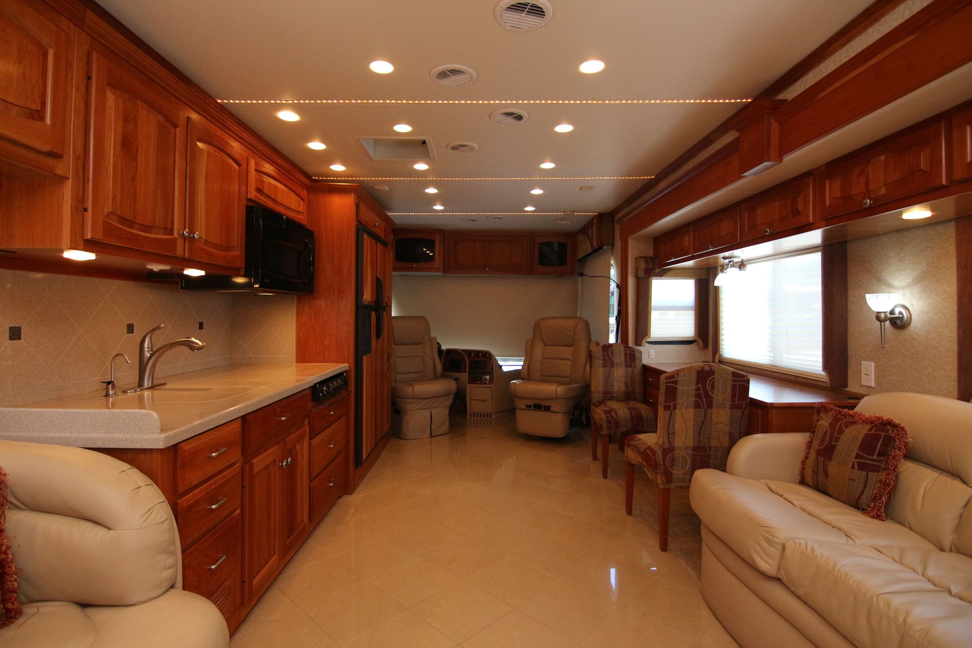 Used 2008 Newmar Dutch Star 4055 Class A  For Sale