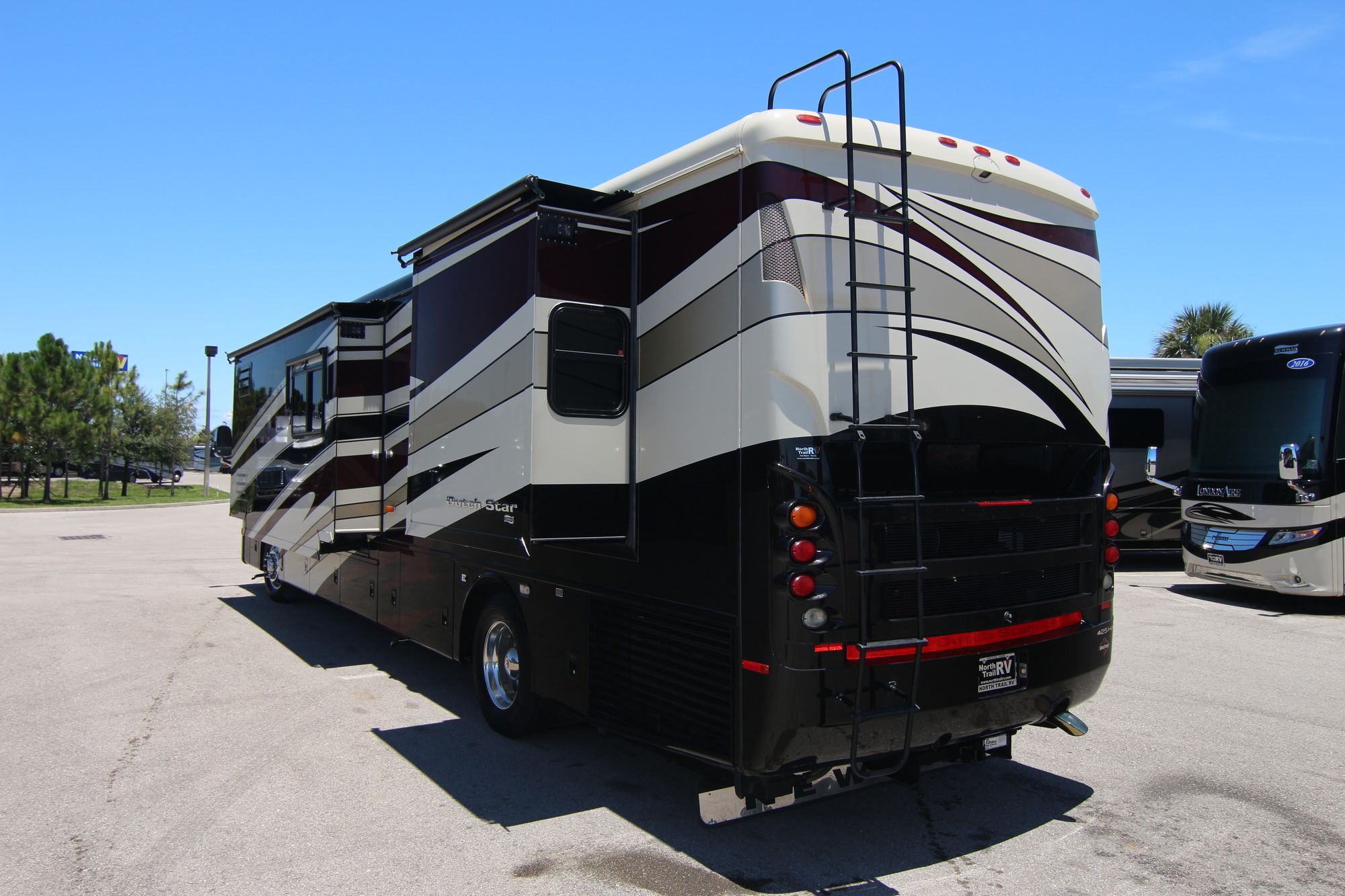 Used 2008 Newmar Dutch Star 4055 Class A  For Sale