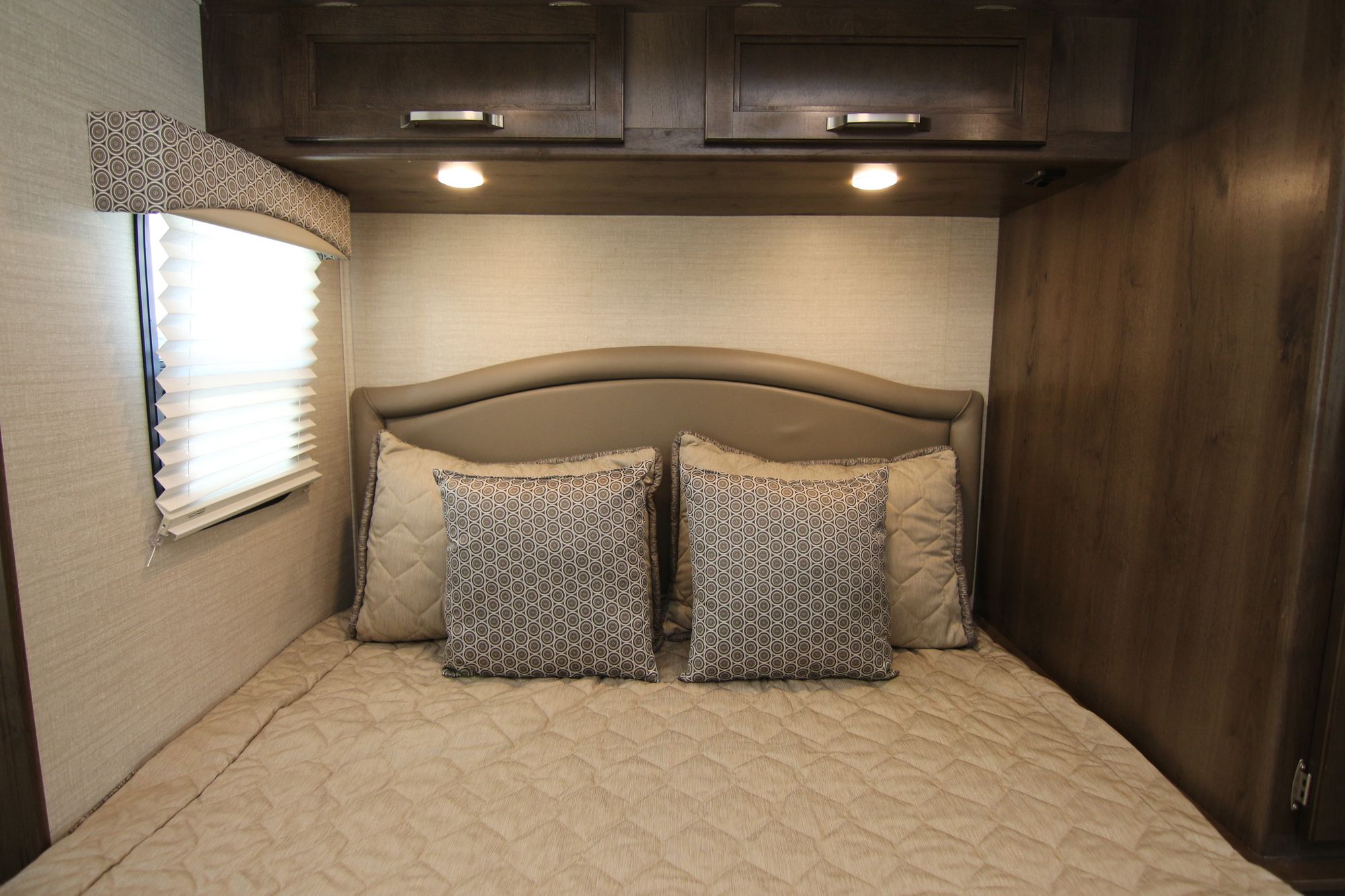 New 2020 Jayco Melbourne 24L Class C  For Sale