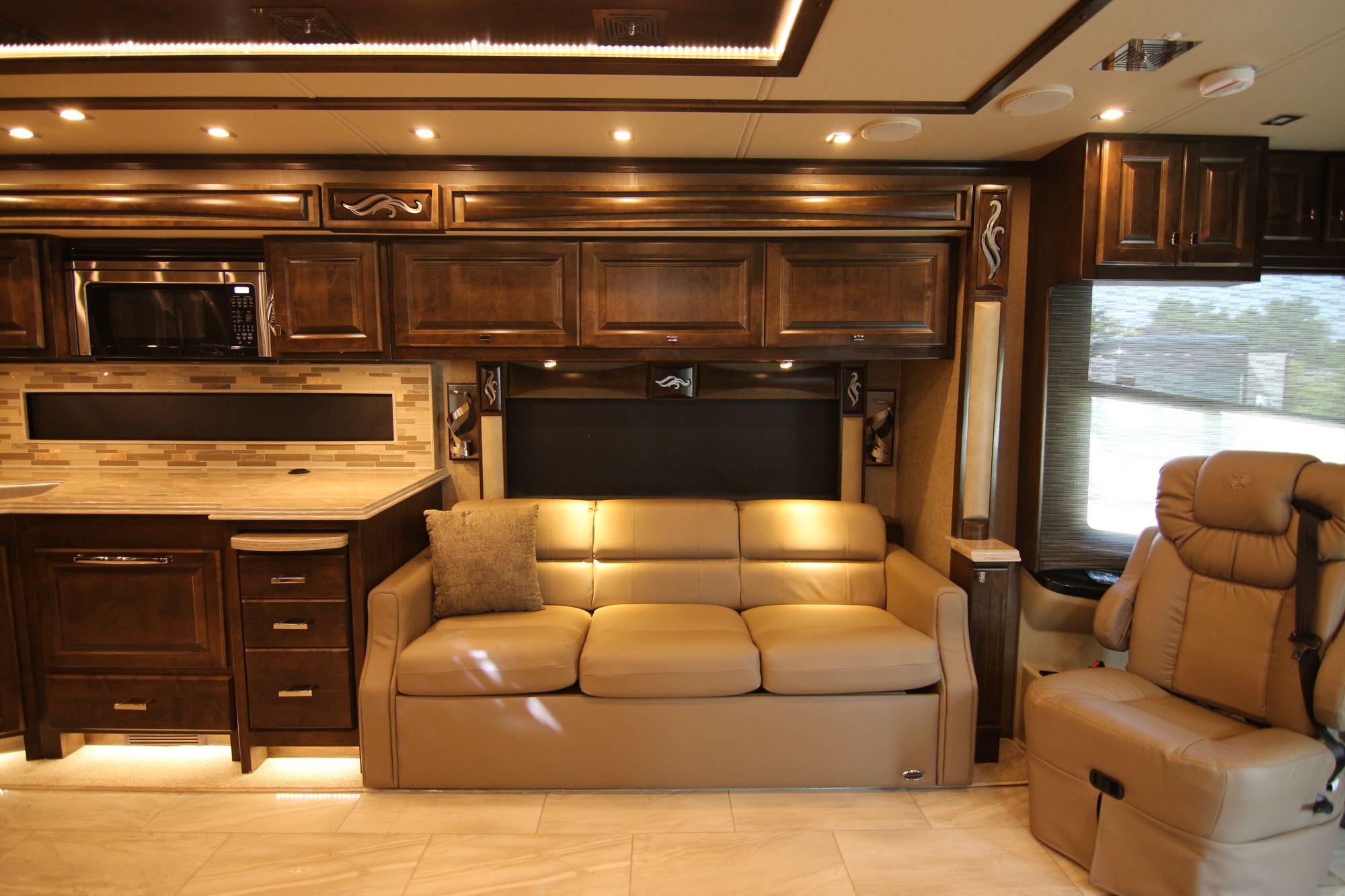 New 2019 Tiffin Motor Homes Phaeton 40IH Class A  For Sale