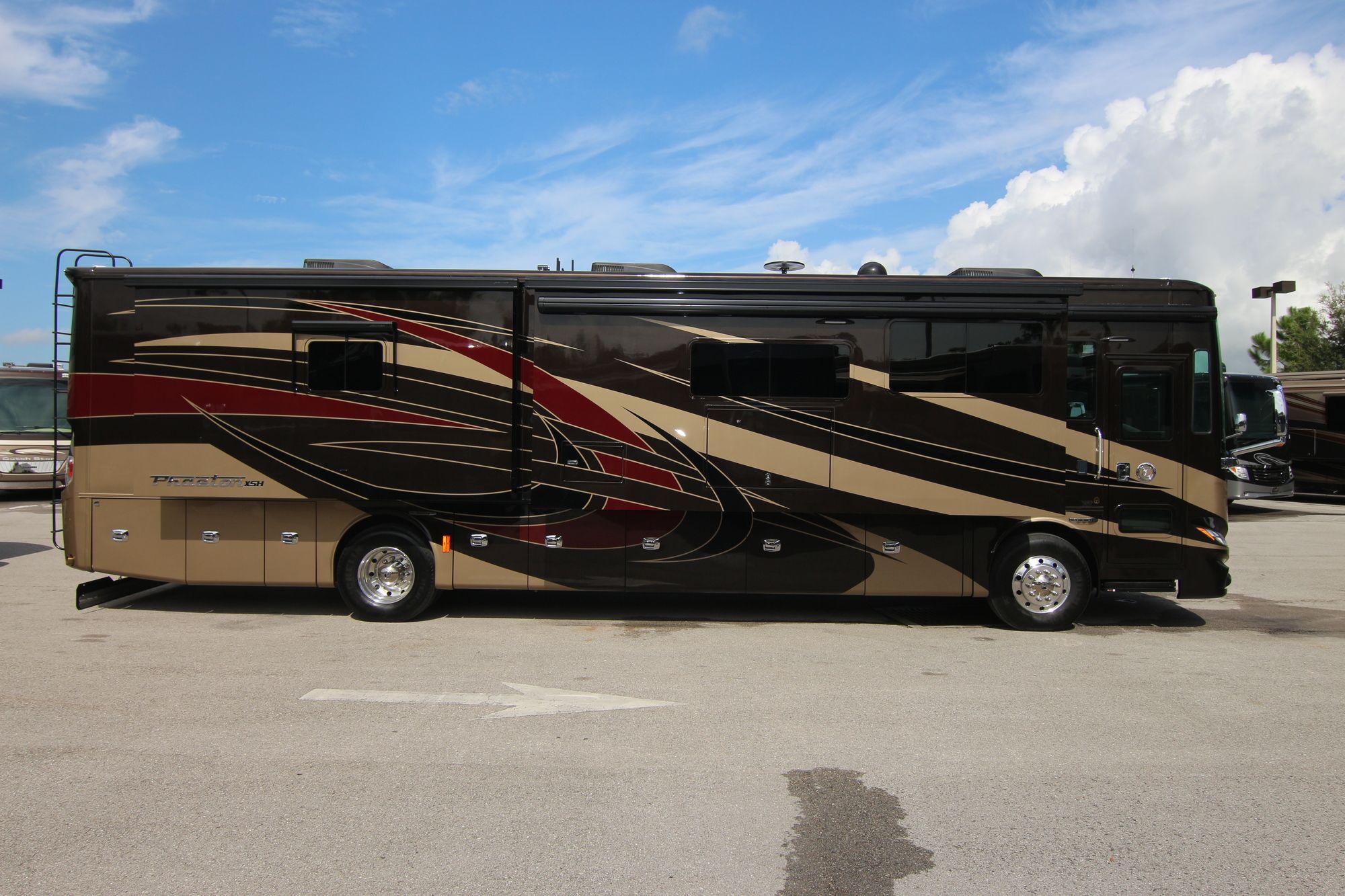 New 2019 Tiffin Motor Homes Phaeton 40IH Class A  For Sale