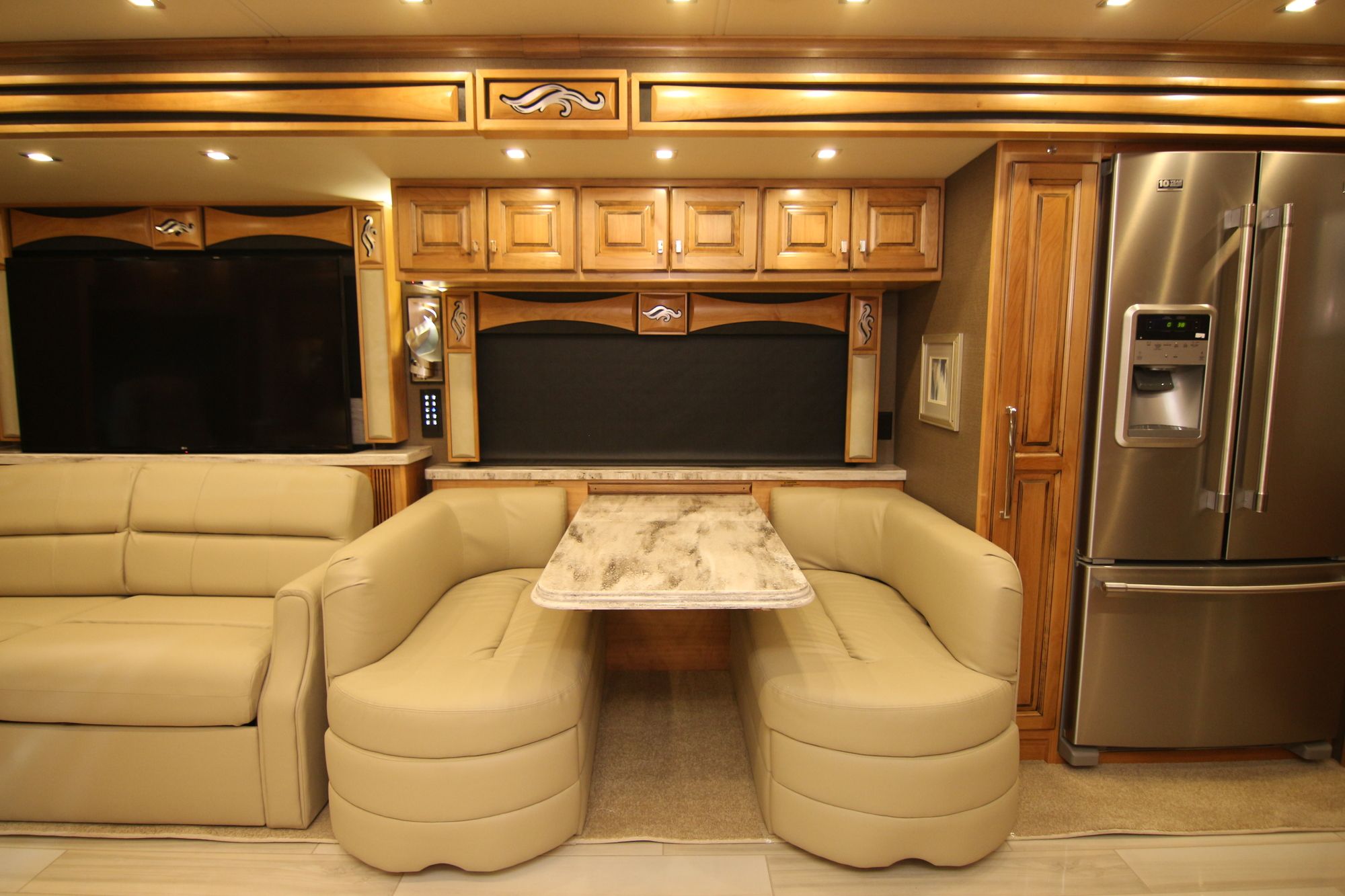 New 2019 Tiffin Motor Homes Phaeton 40IH Class A  For Sale