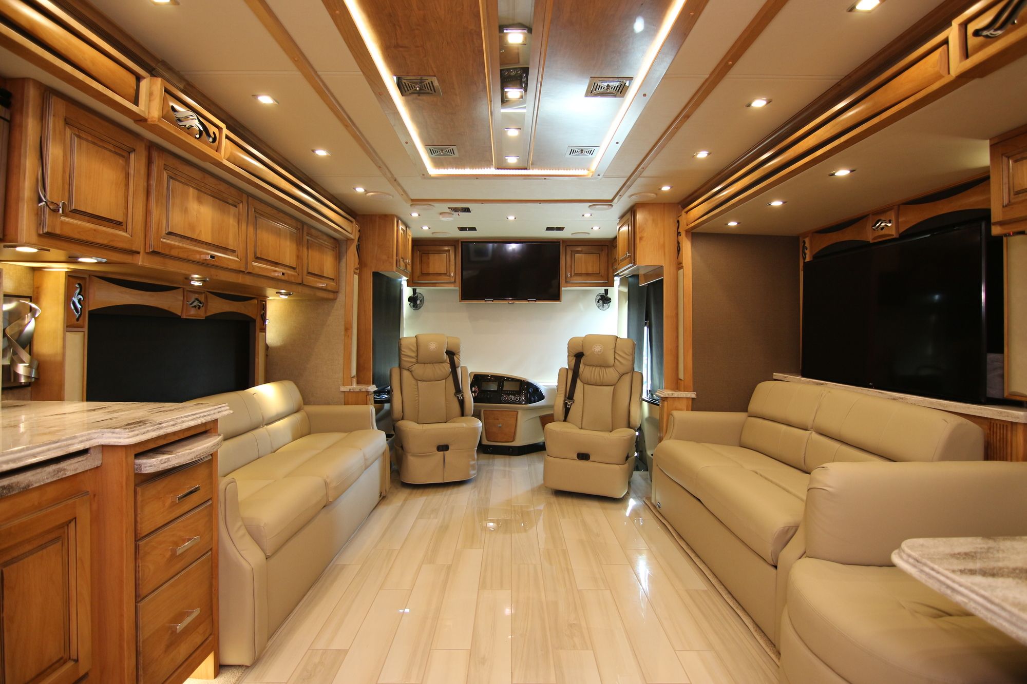 New 2019 Tiffin Motor Homes Phaeton 40IH Class A  For Sale