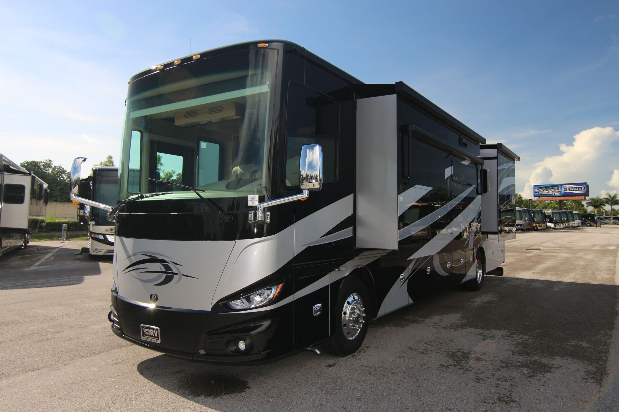 New 2019 Tiffin Motor Homes Phaeton 40IH Class A  For Sale