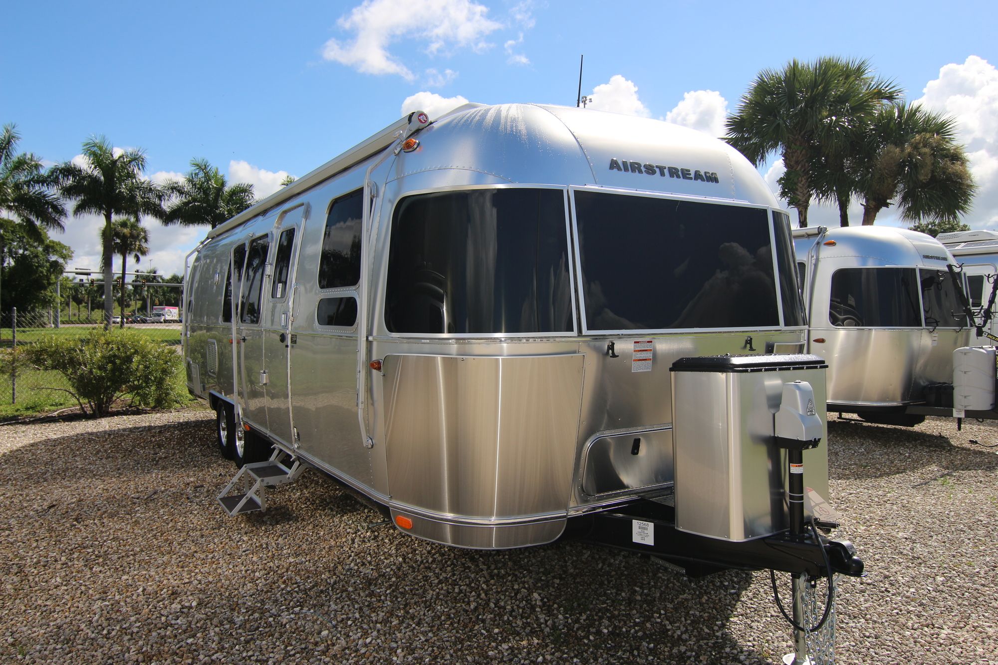 New 2020 Airstream Flying Cloud 30FB Travel Trailer  For Sale