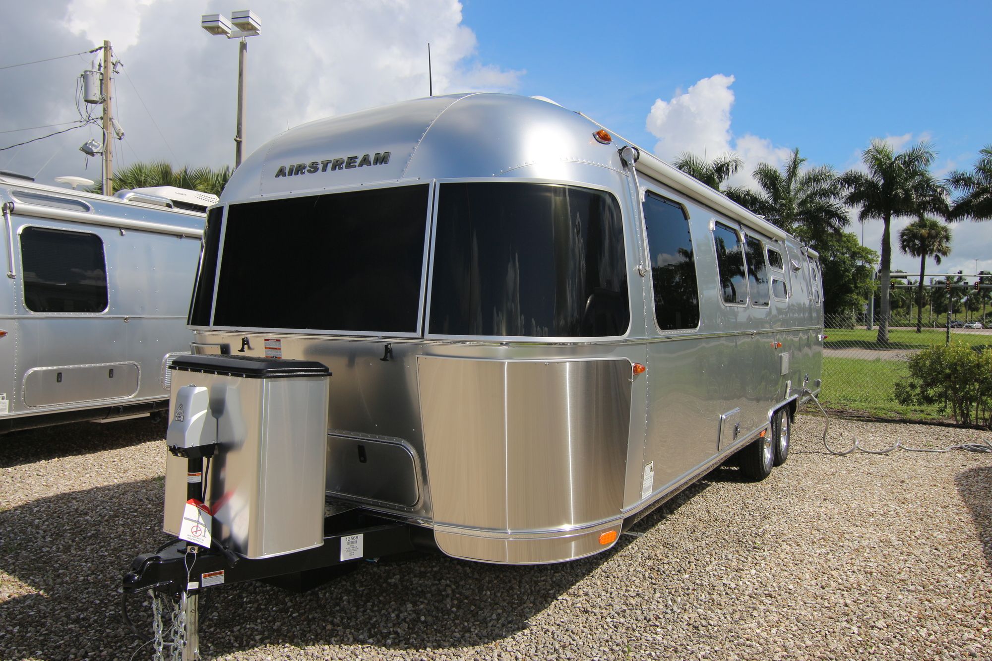 New 2020 Airstream Flying Cloud 30FB Travel Trailer  For Sale