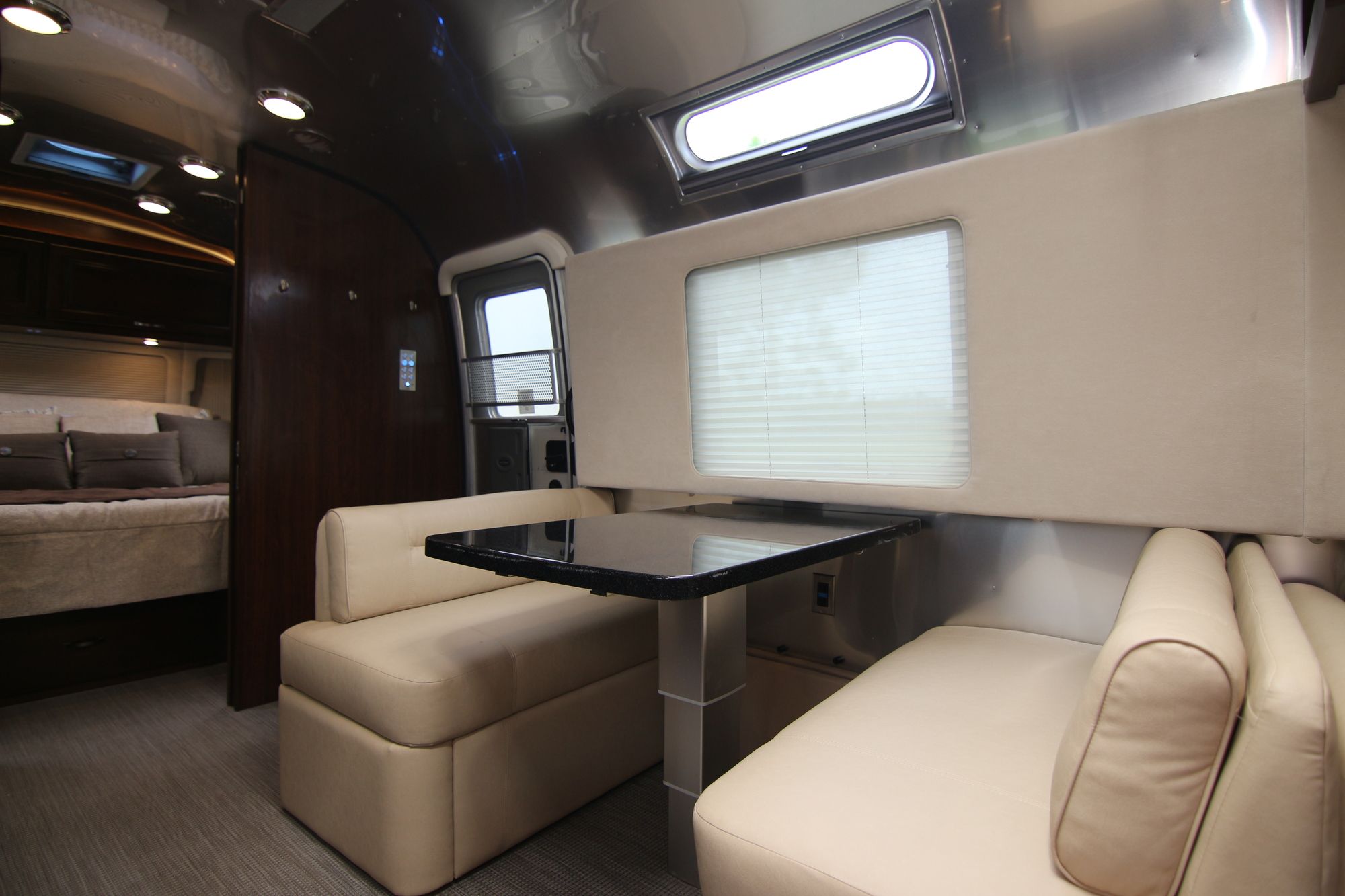 New 2020 Airstream Classic 33FB Travel Trailer  For Sale