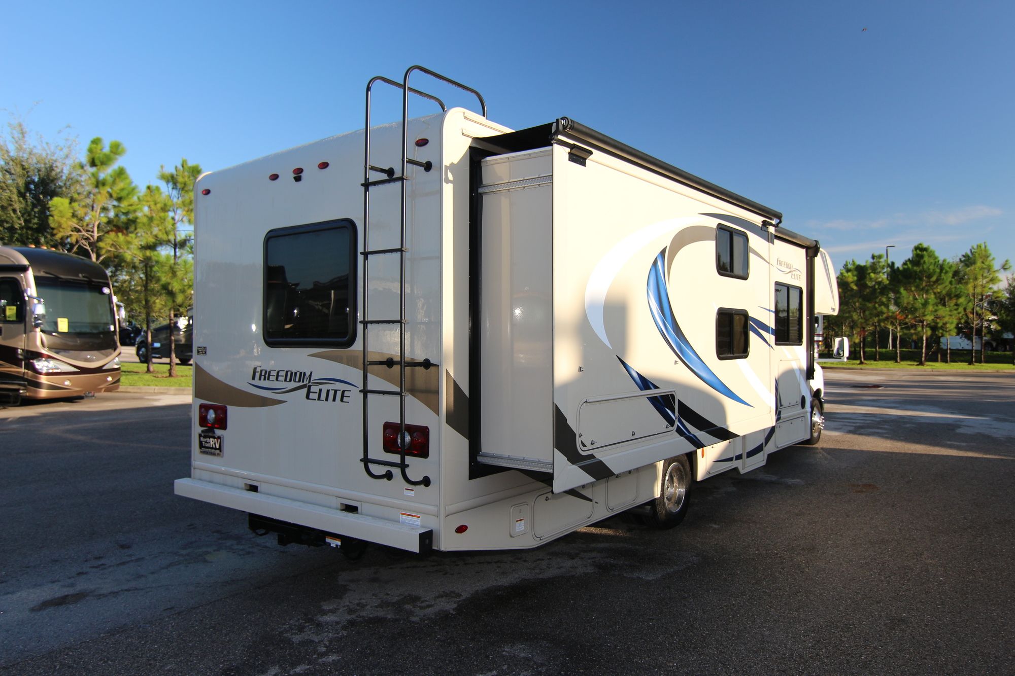 Used 2018 Thor Freedom Elite 30FE Class C  For Sale