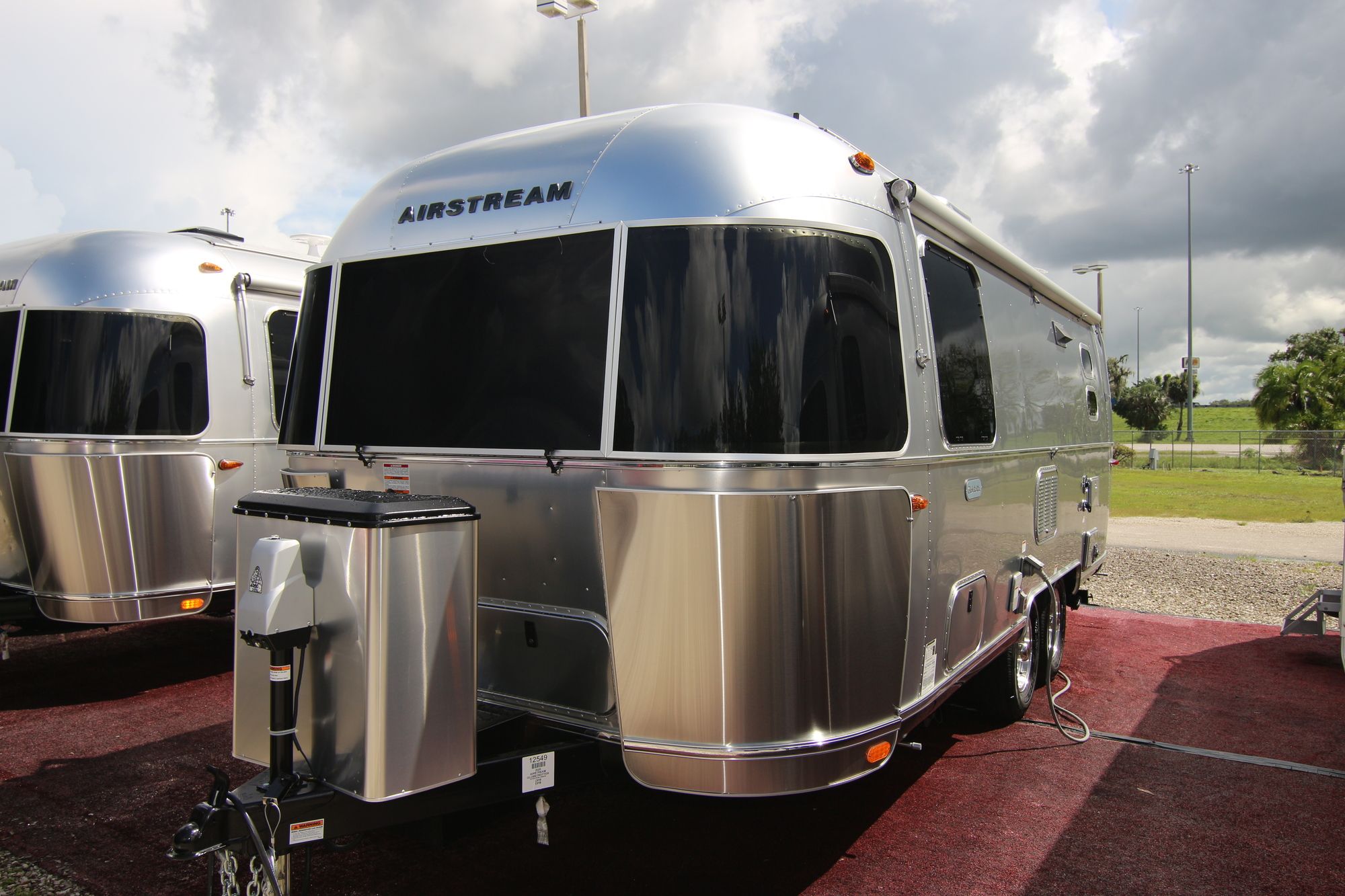 New 2020 Airstream Globetrotter 23FB Travel Trailer  For Sale