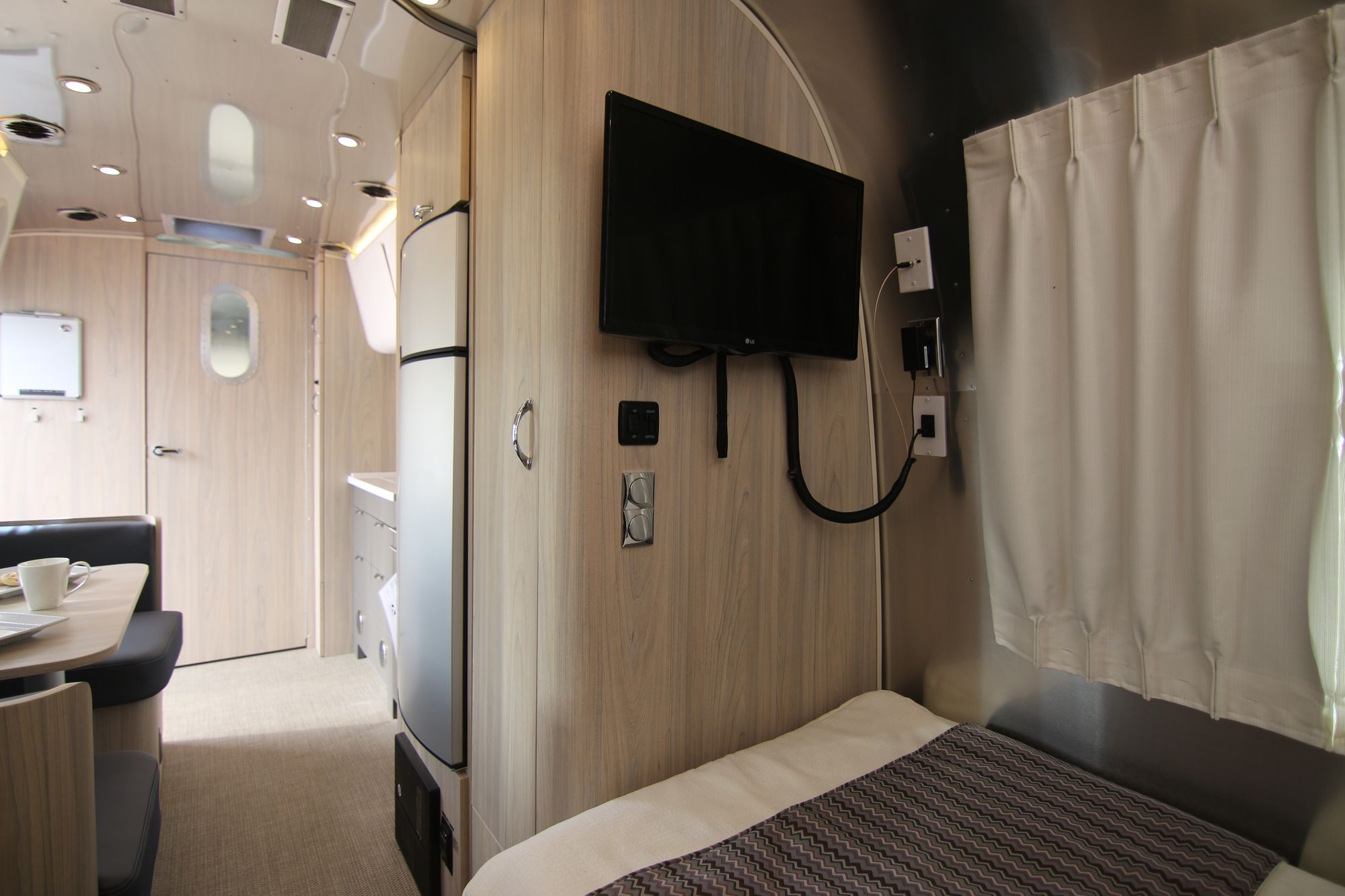 New 2020 Airstream Globetrotter 23FB Travel Trailer  For Sale