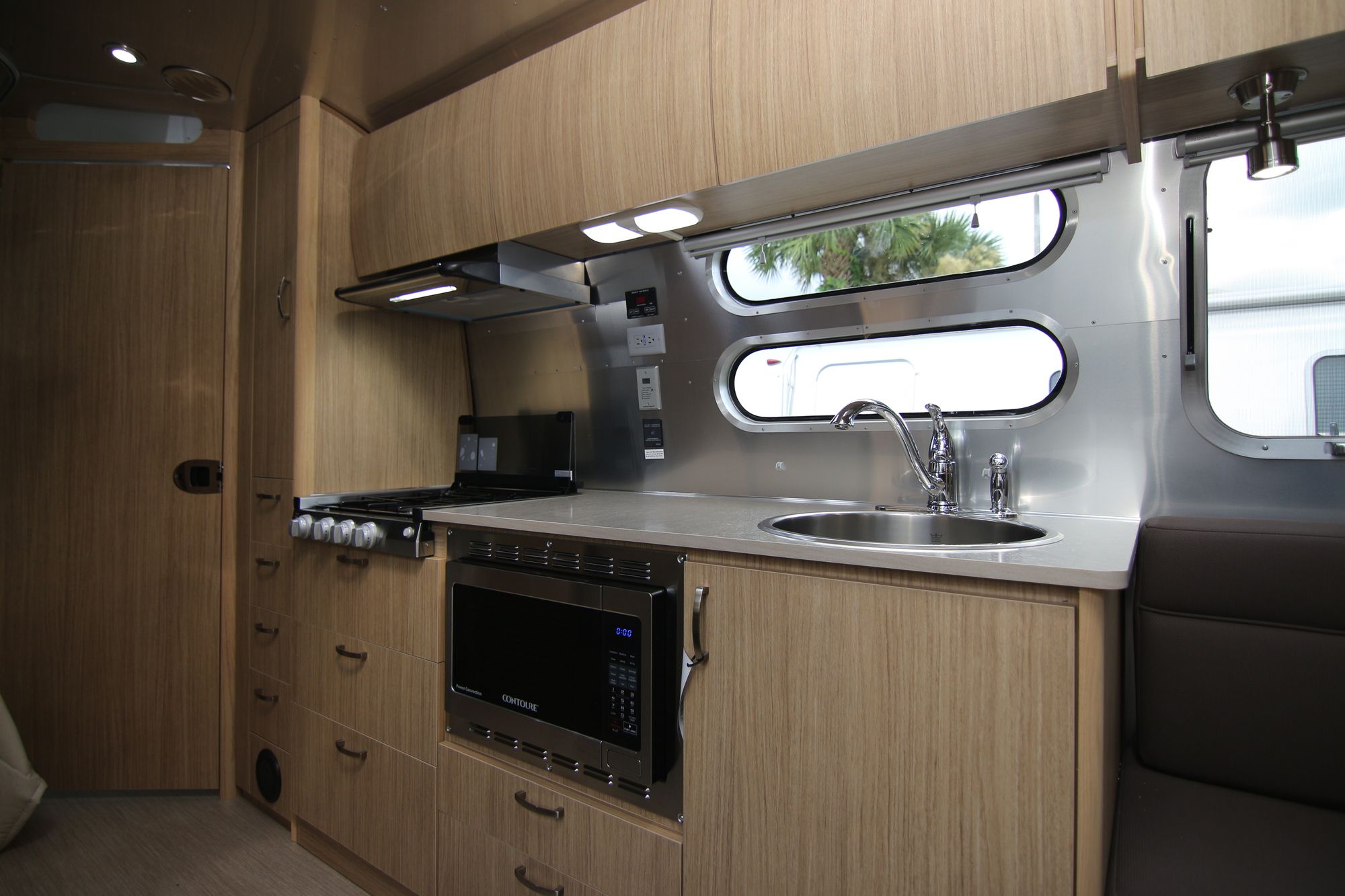 New 2020 Airstream Flying Cloud 30FB Travel Trailer  For Sale