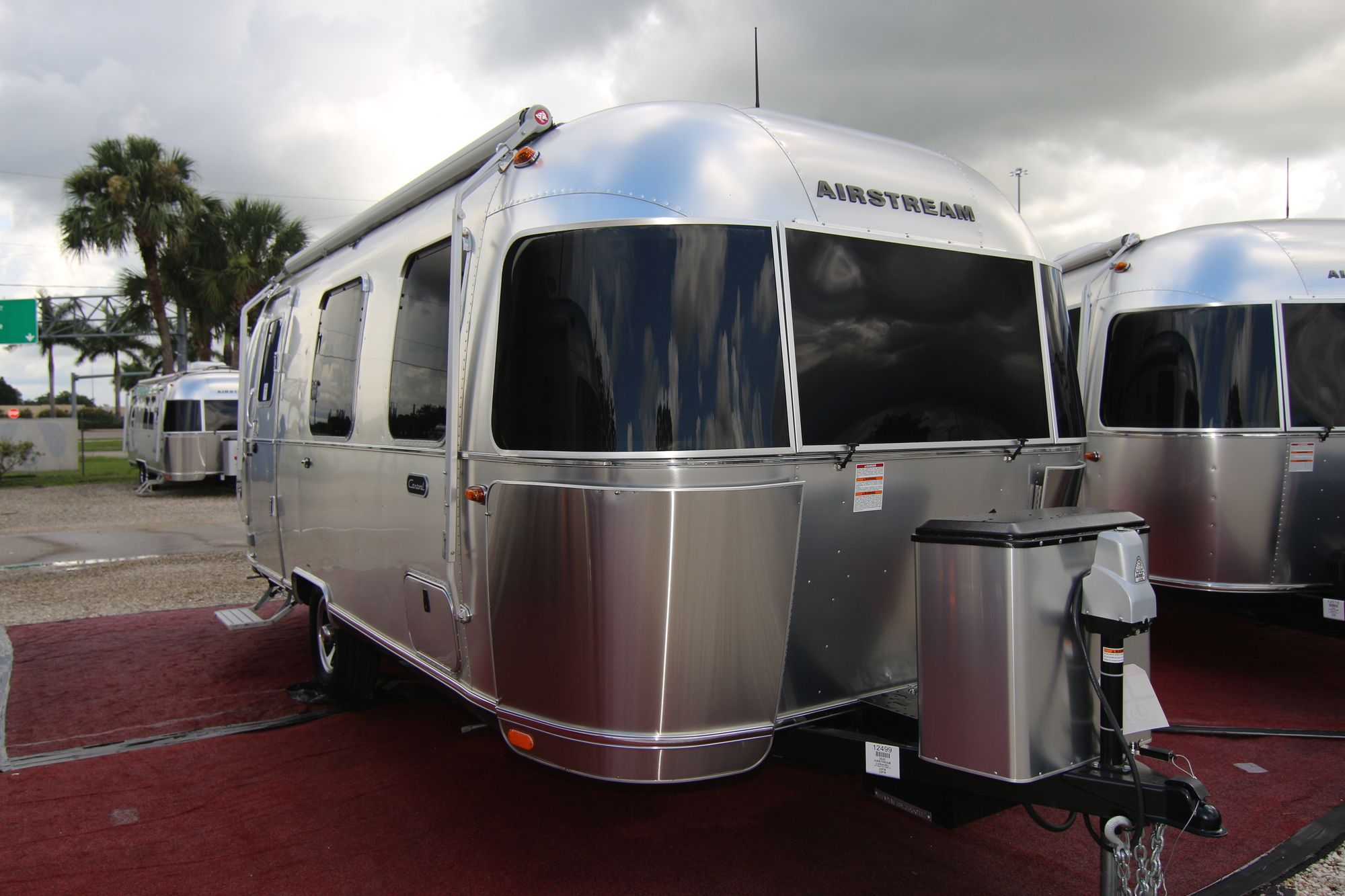 New 2020 Airstream Caravel 22FB Travel Trailer  For Sale