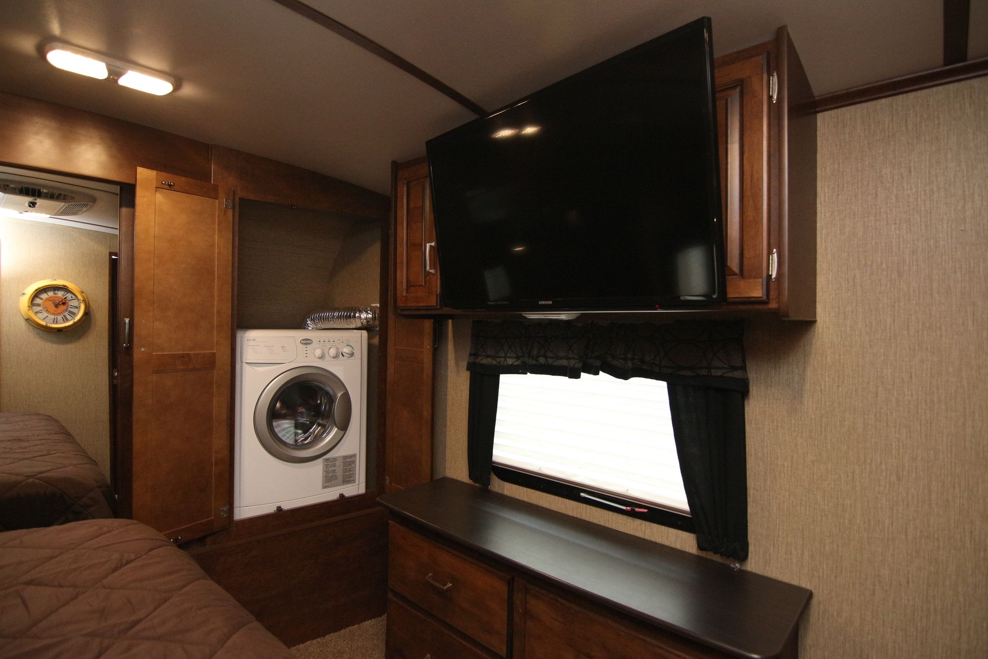 Used 2018 Keystone Outback 328RL Travel Trailer  For Sale