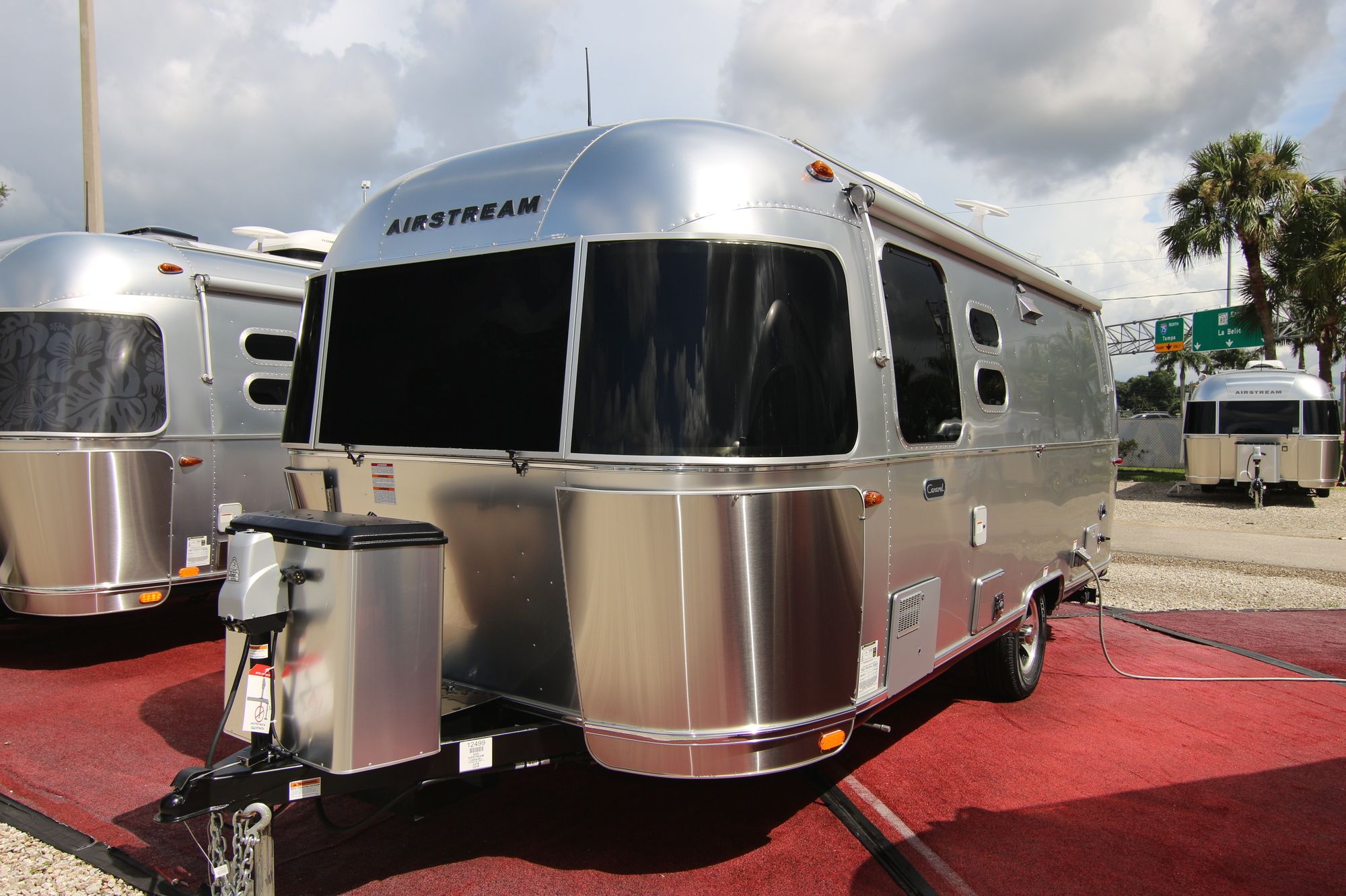 New 2020 Airstream Caravel 22FB Travel Trailer  For Sale