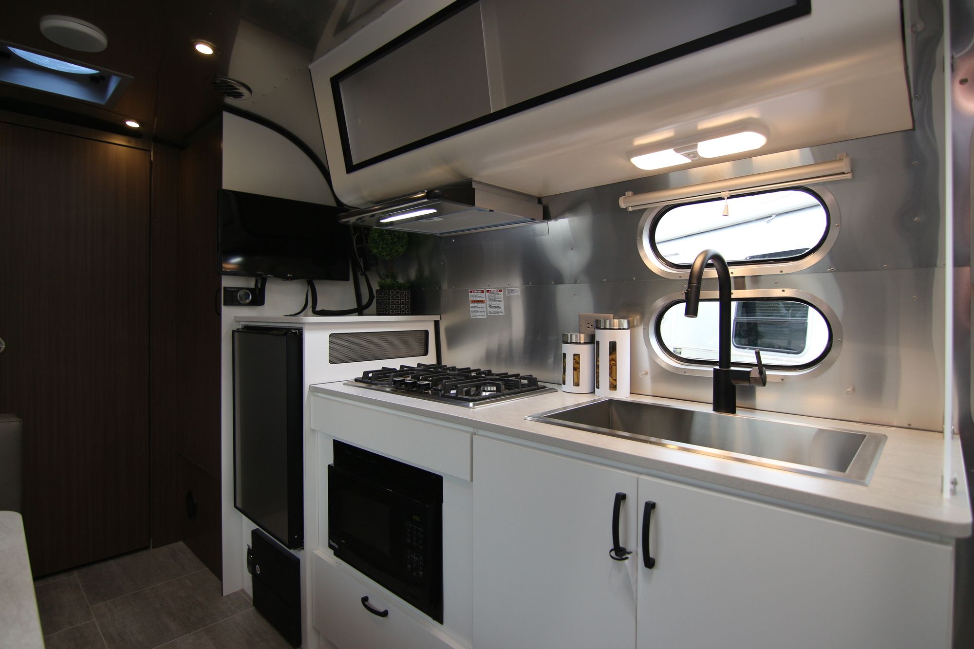 New 2020 Airstream Caravel 22FB Travel Trailer  For Sale