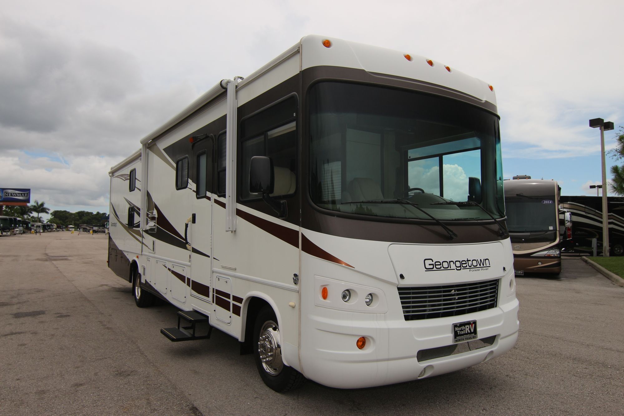 Used 2012 Forest River Georgetown 351DS Class A  For Sale