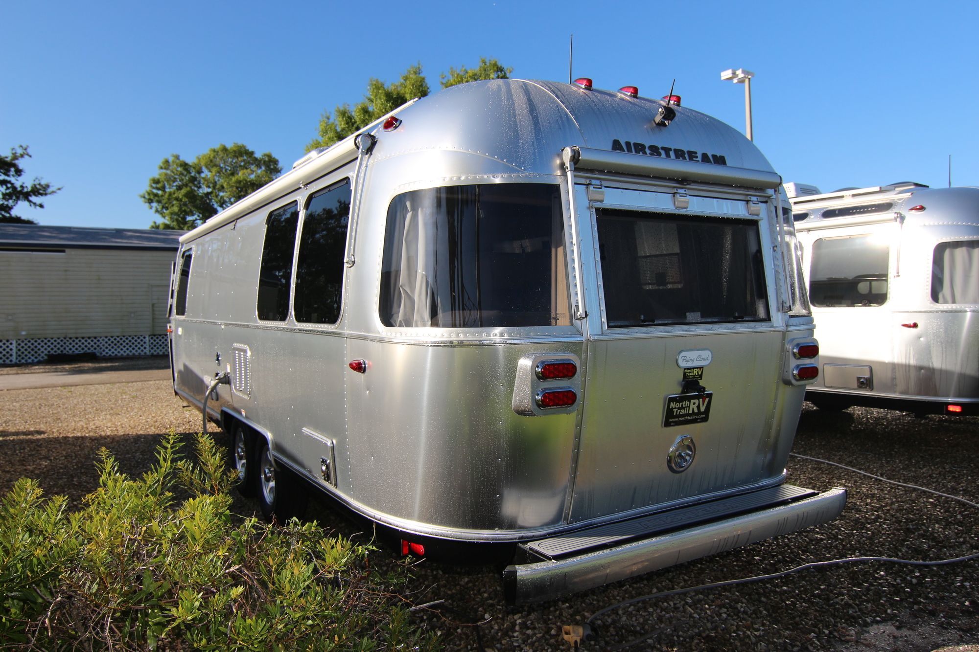 New 2020 Airstream Flying Cloud 27FB Travel Trailer  For Sale